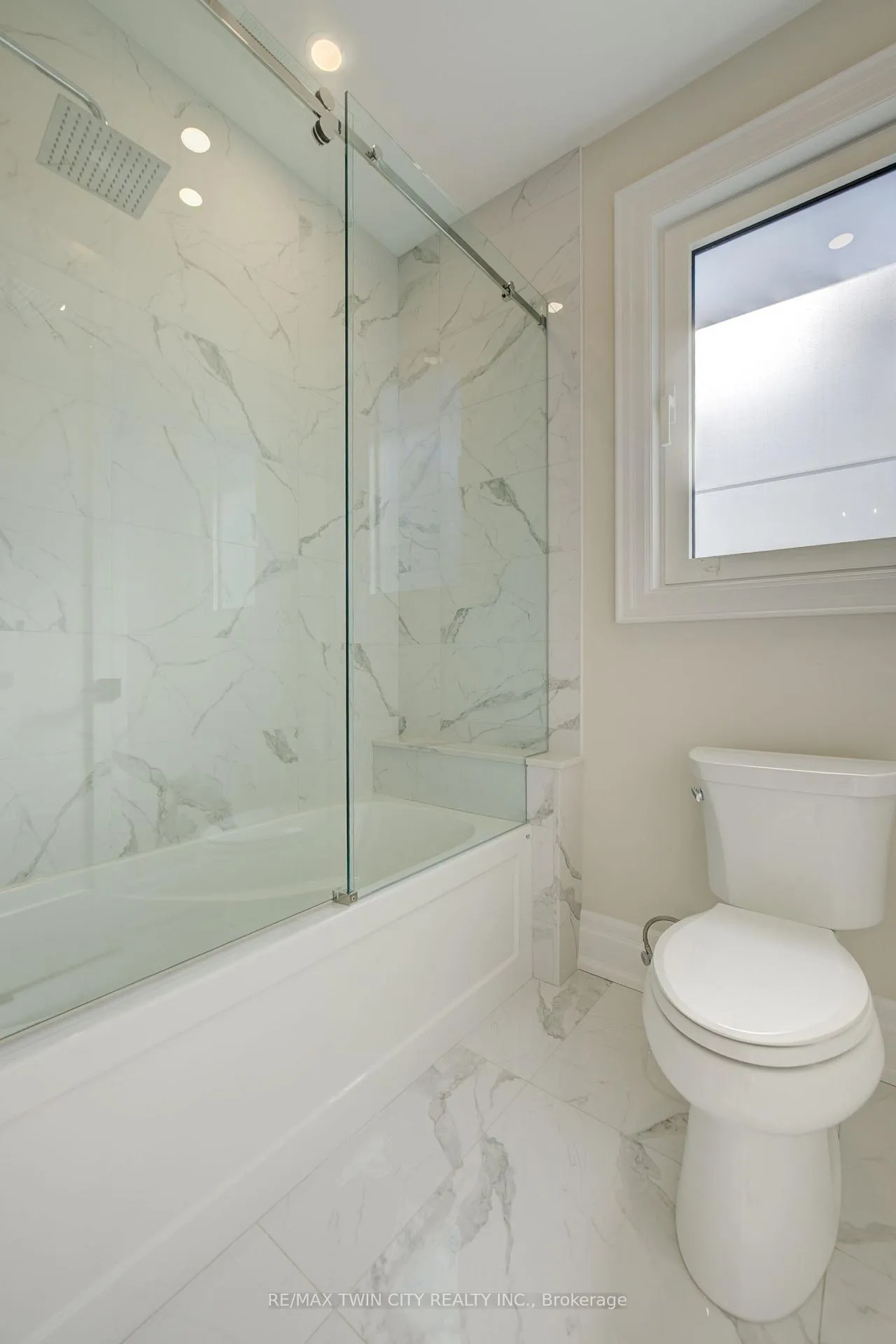 Photo 27 of 47 Pioneer Ridge Drive, Kitchener, Pioneer Tower West — HOMEH