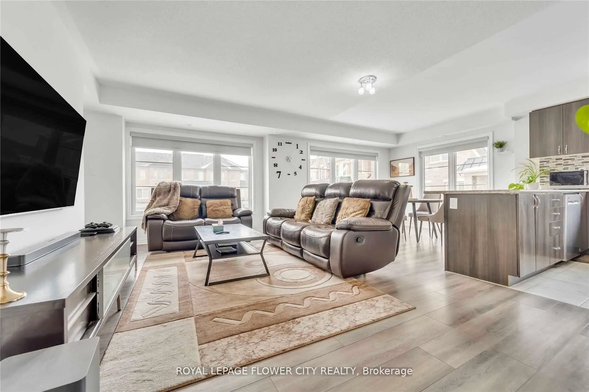 Photo 4 of Unit 182, 200 veteran Drive, Brampton, Northwest Sandalwood Parkway — HOMEH