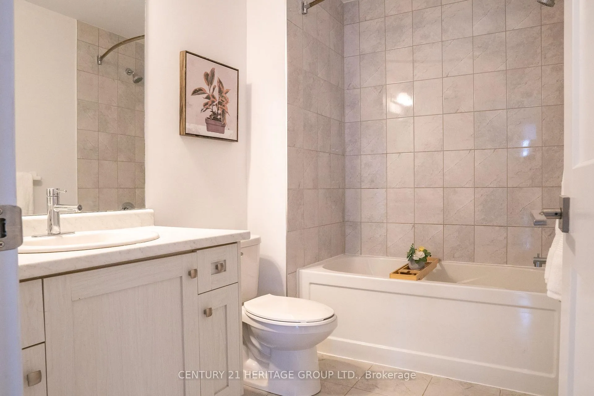 Photo 7 of Unit 258, 30 Times Square Boulevard, Hamilton, Stoney Creek Mountain — HOMEH