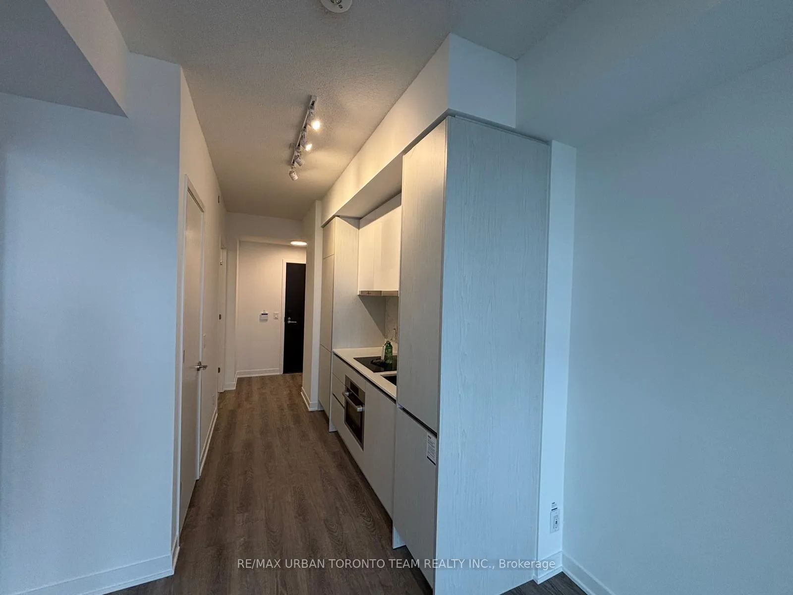Photo 6 of Unit 3302, 180 Front Street E, Toronto, Moss Park — HOMEH