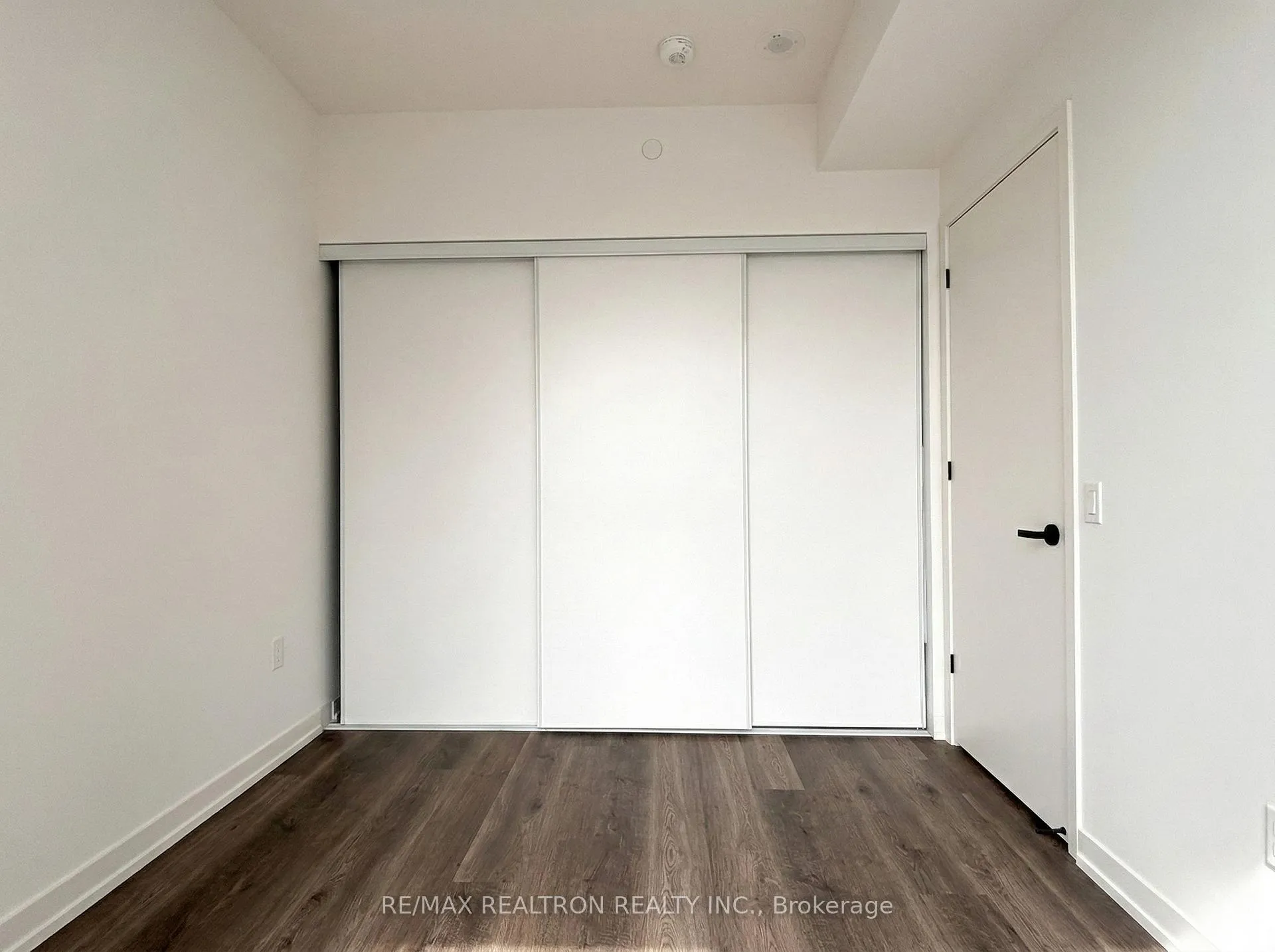 Photo 7 of Unit 1811, 8 Interchange Way, Vaughan, Vaughan Corporate Centre — HOMEH