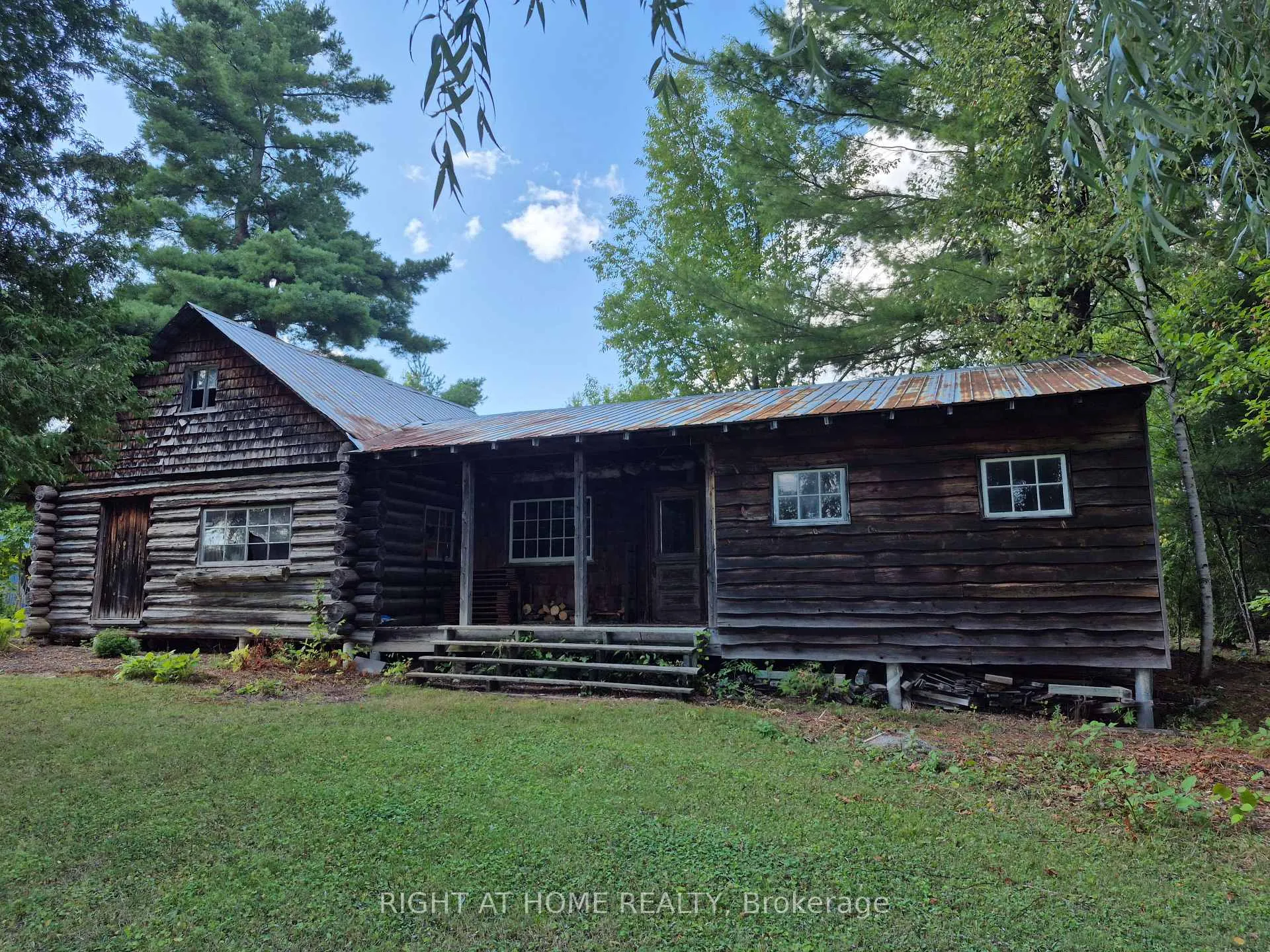 Photo 10 of 326 Calabogie Road, McNab/Braeside, Mcnab/Braeside Twps — HOMEH