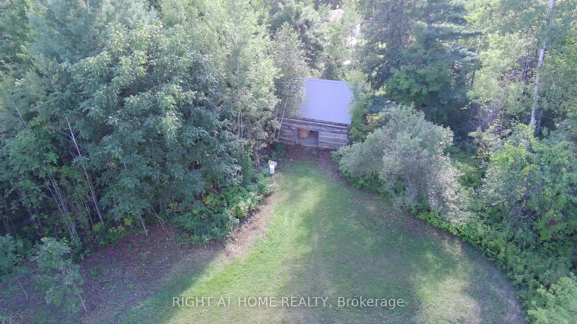 Photo 18 of 326 Calabogie Road, McNab/Braeside, Mcnab/Braeside Twps — HOMEH