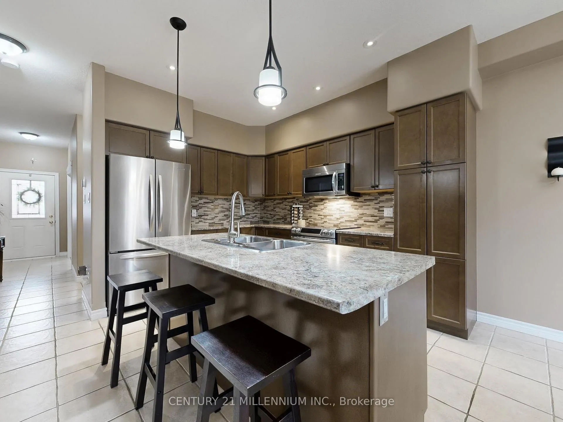 Photo 6 of 56 Irwin Crescent, New Tecumseth, Alliston — HOMEH
