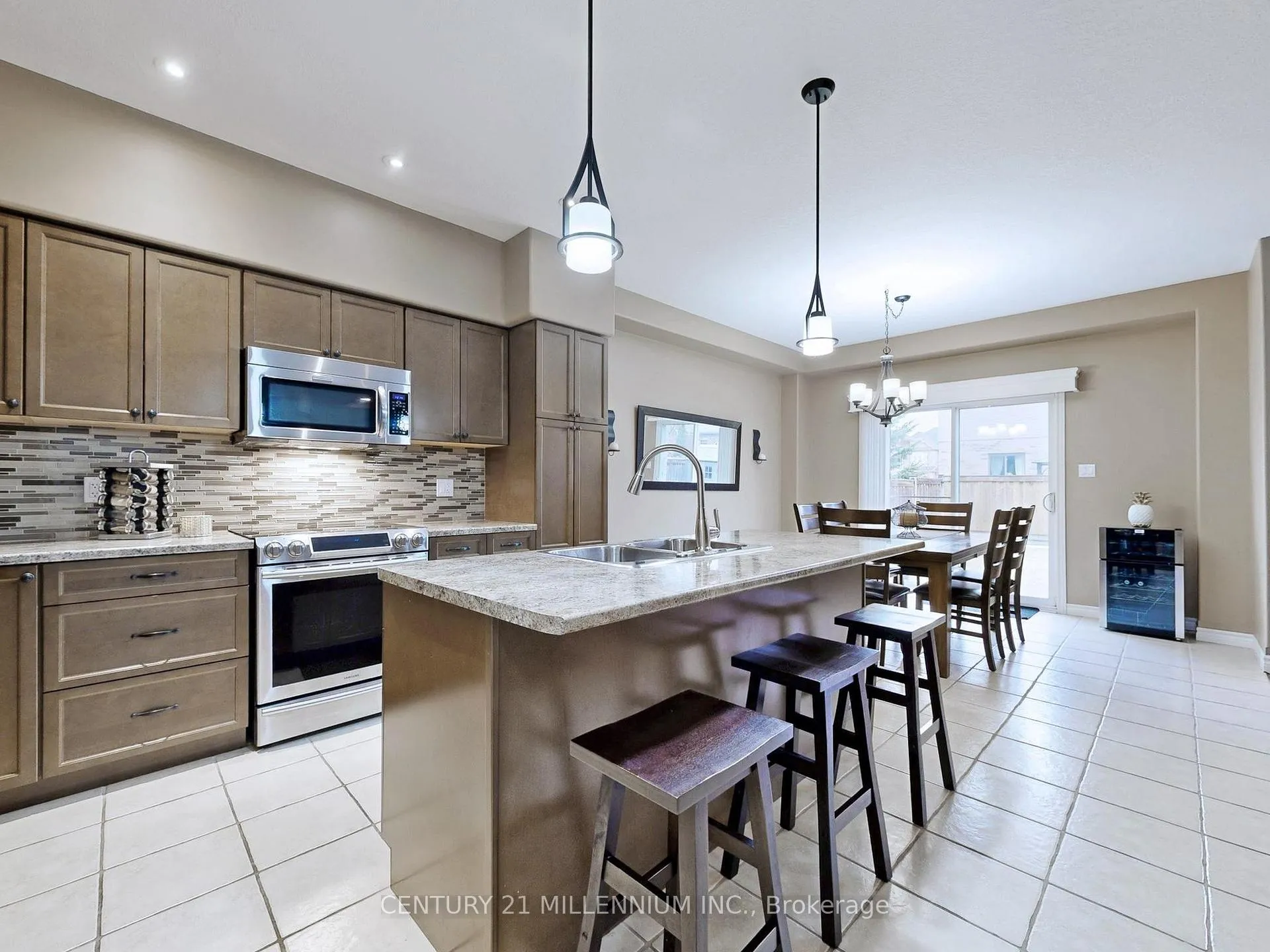 Photo 7 of 56 Irwin Crescent, New Tecumseth, Alliston — HOMEH