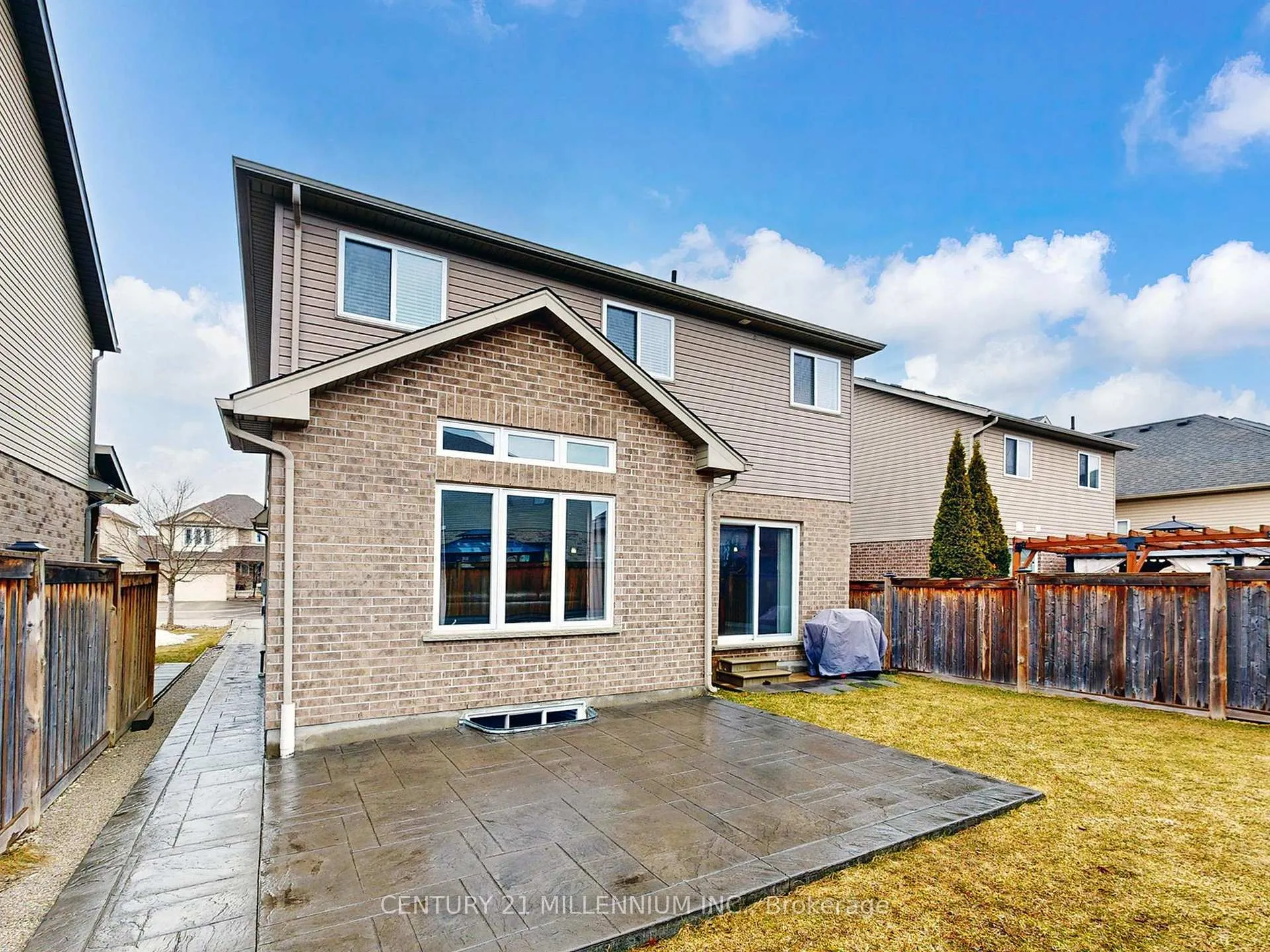 Photo 34 of 56 Irwin Crescent, New Tecumseth, Alliston — HOMEH