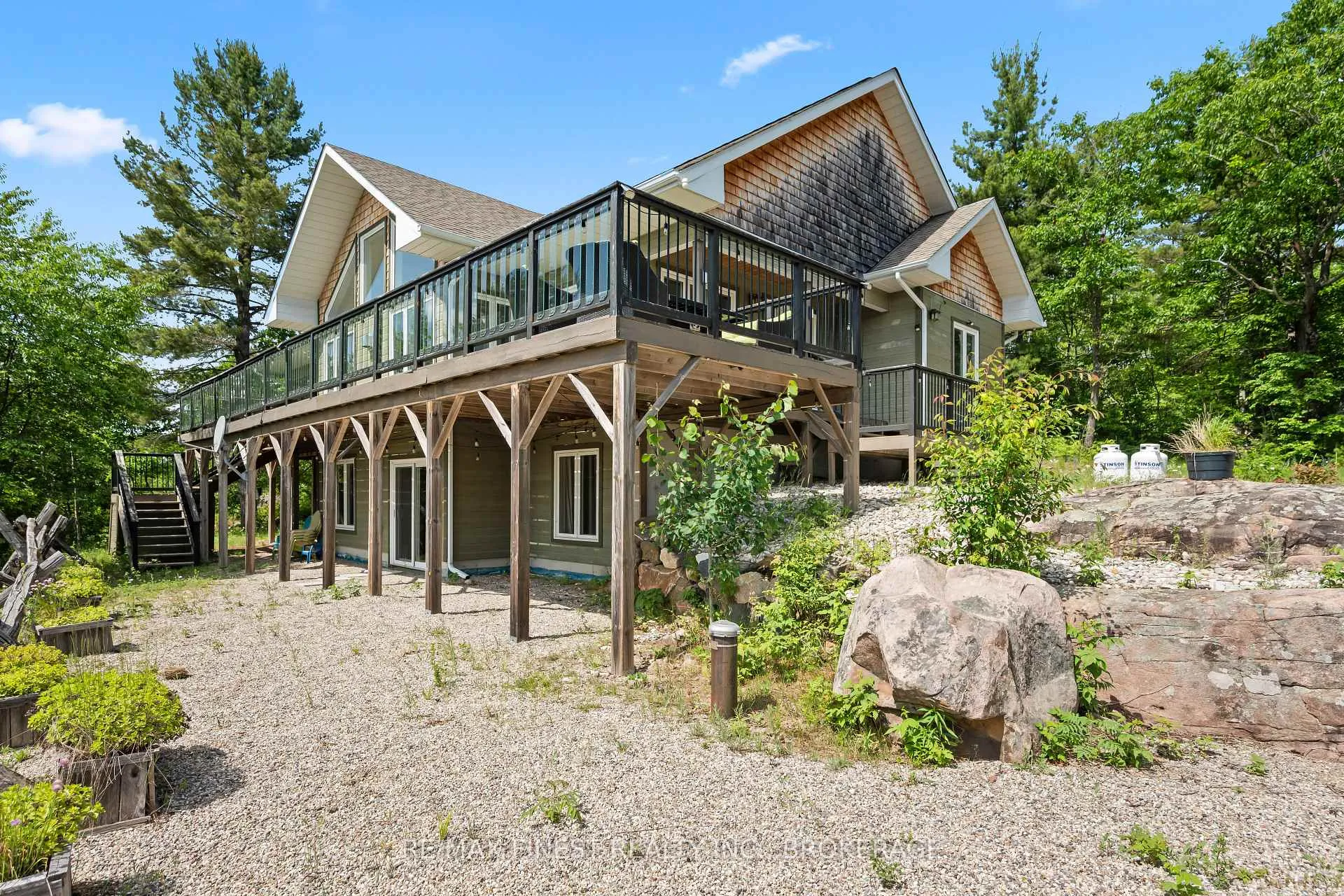 Photo 2 of 2092 Beach Road, Frontenac, Frontenac North — HOMEH