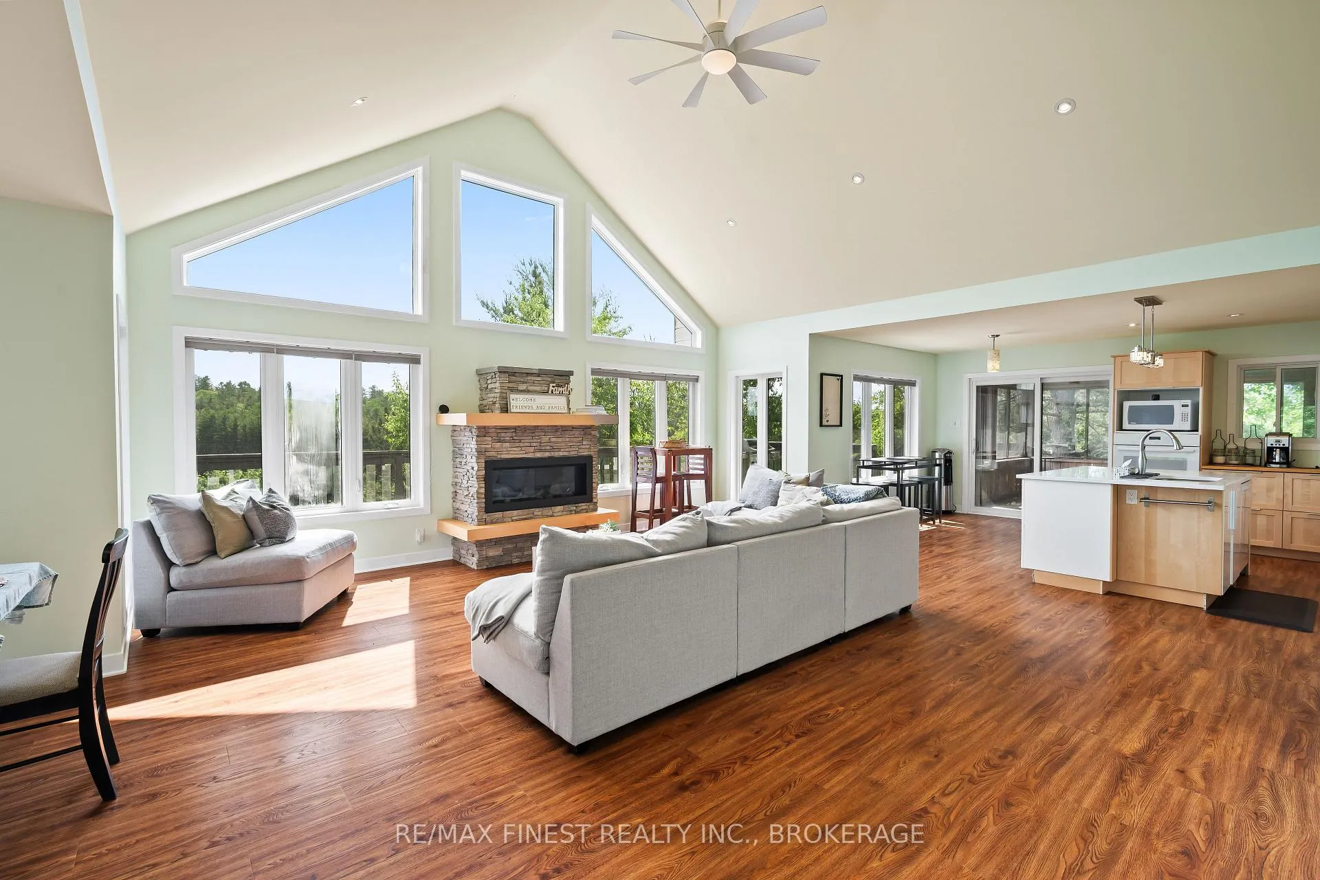 Photo 20 of 2092 Beach Road, Frontenac, Frontenac North — HOMEH