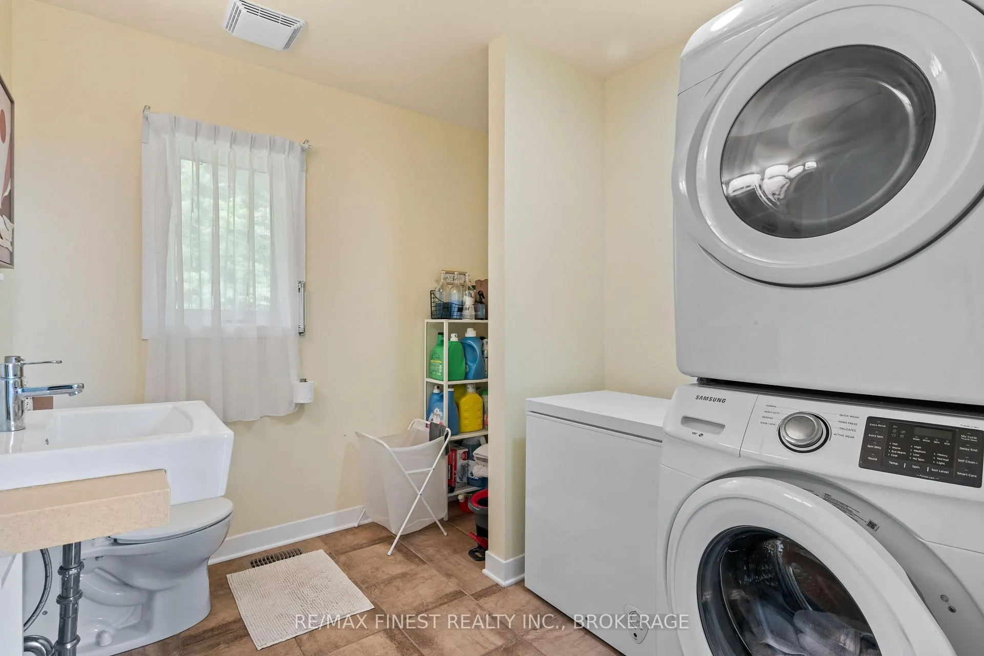Photo 34 of 2092 Beach Road, Frontenac, Frontenac North — HOMEH