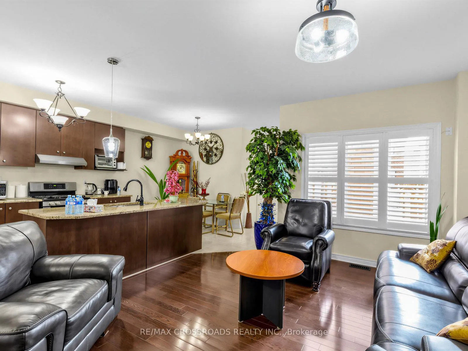 Photo 8 of 9 Rossmore Drive, Markham, Cornell — HOMEH
