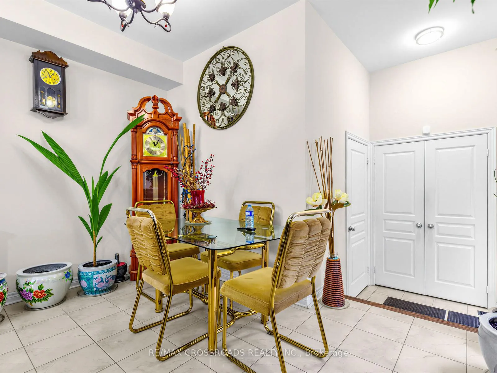 Photo 11 of 9 Rossmore Drive, Markham, Cornell — HOMEH