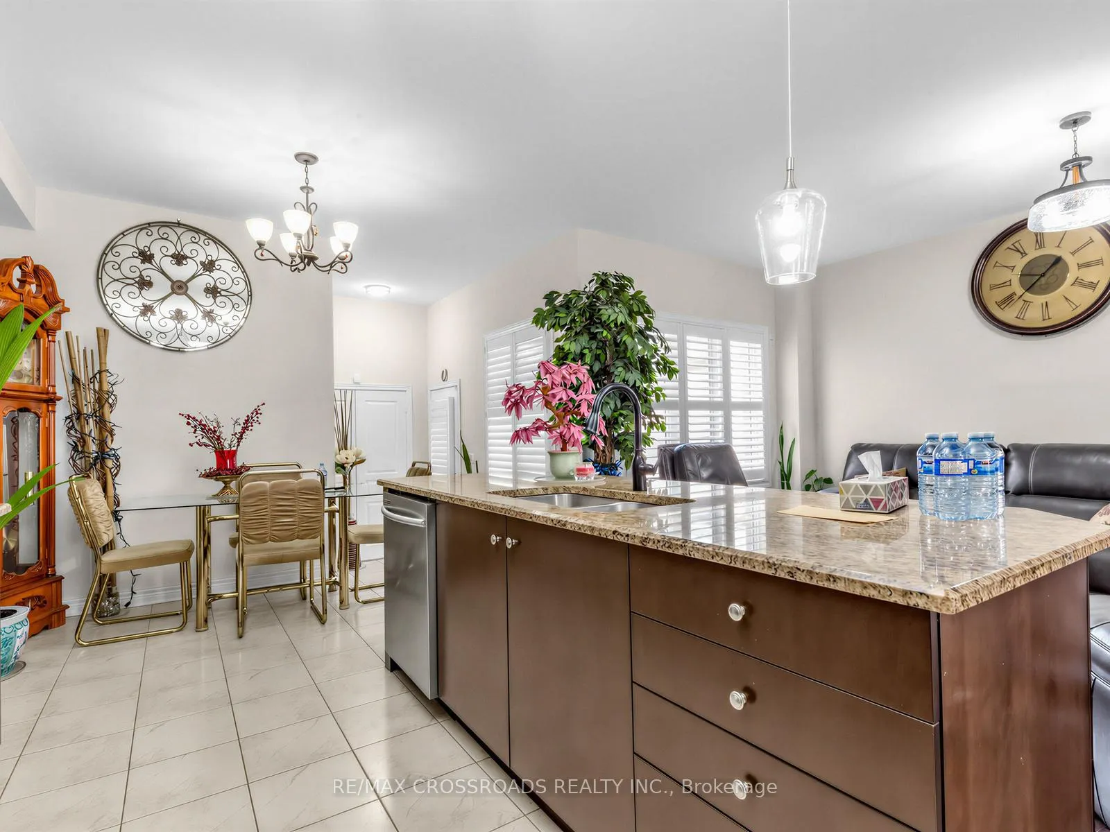 Photo 13 of 9 Rossmore Drive, Markham, Cornell — HOMEH