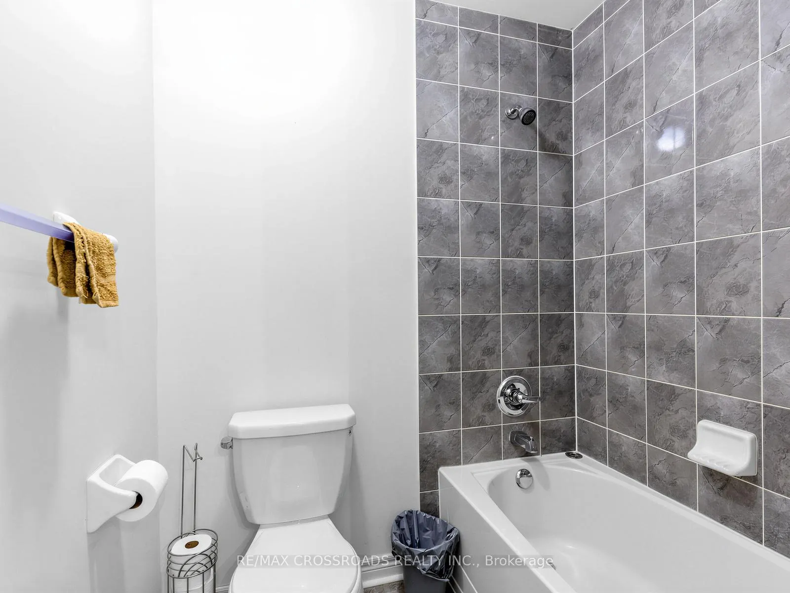 Photo 18 of 9 Rossmore Drive, Markham, Cornell — HOMEH