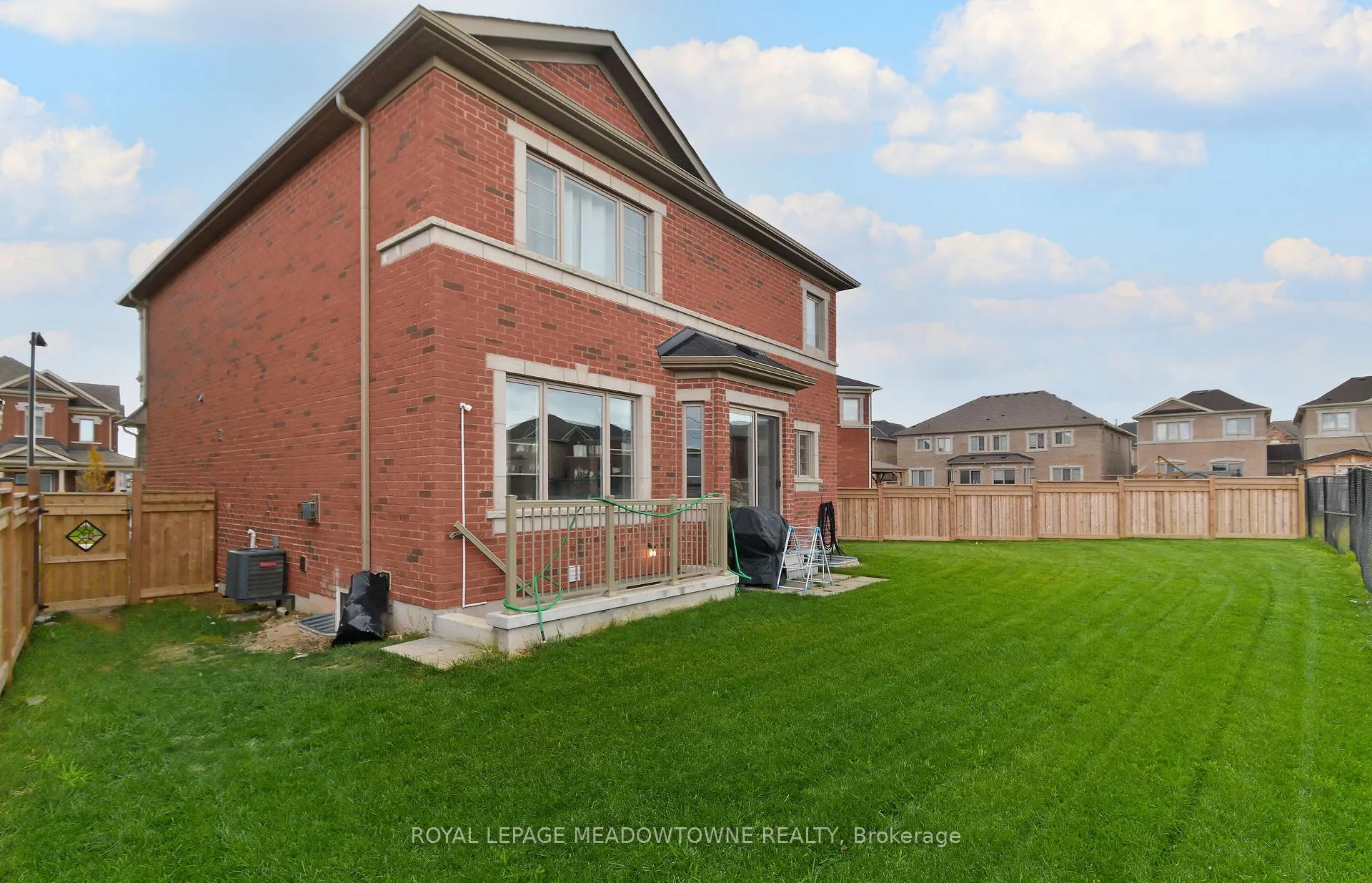 Photo 3 of Unit BSMT, 103 Goodwin Crescent, Milton, Ford — HOMEH