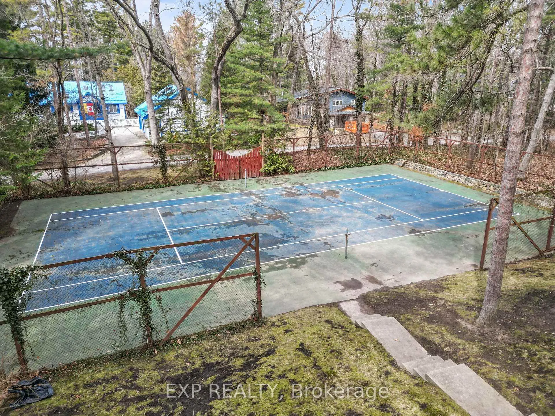 Photo 11 of 9 Summit Avenue, South Huron, Stephen — HOMEH