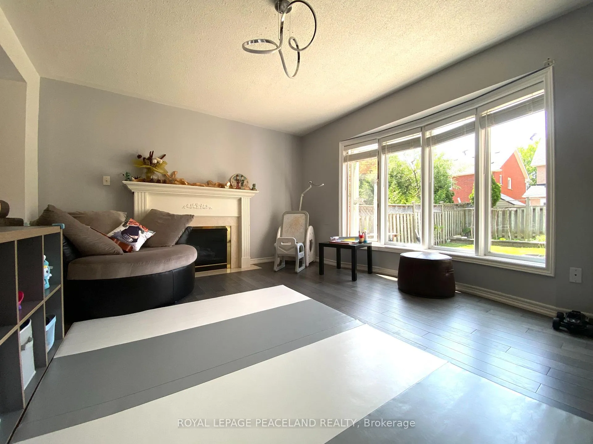 Photo 7 of 107 Quince Crescent, Markham, Rouge River Estates — HOMEH