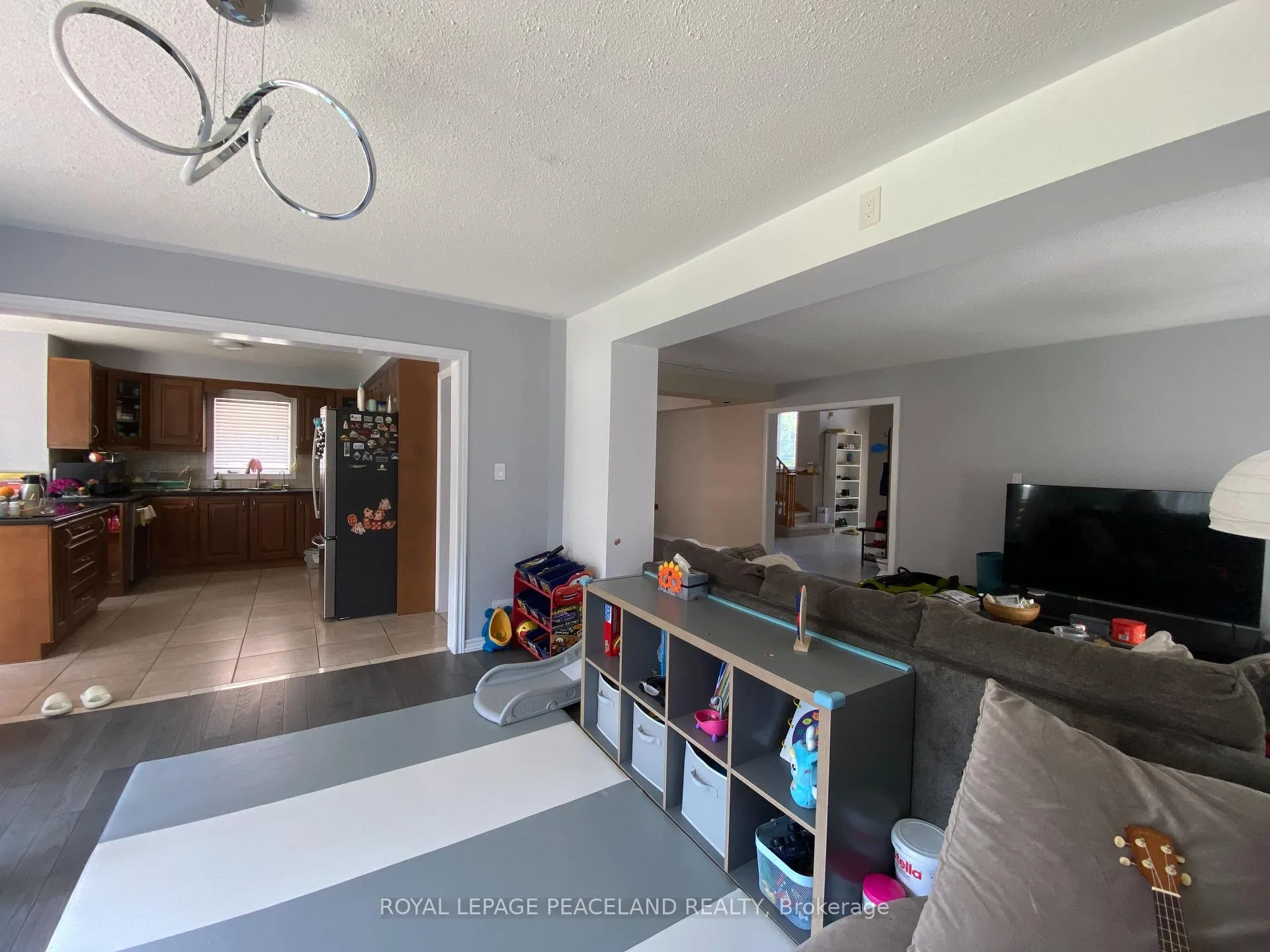 Photo 9 of 107 Quince Crescent, Markham, Rouge River Estates — HOMEH