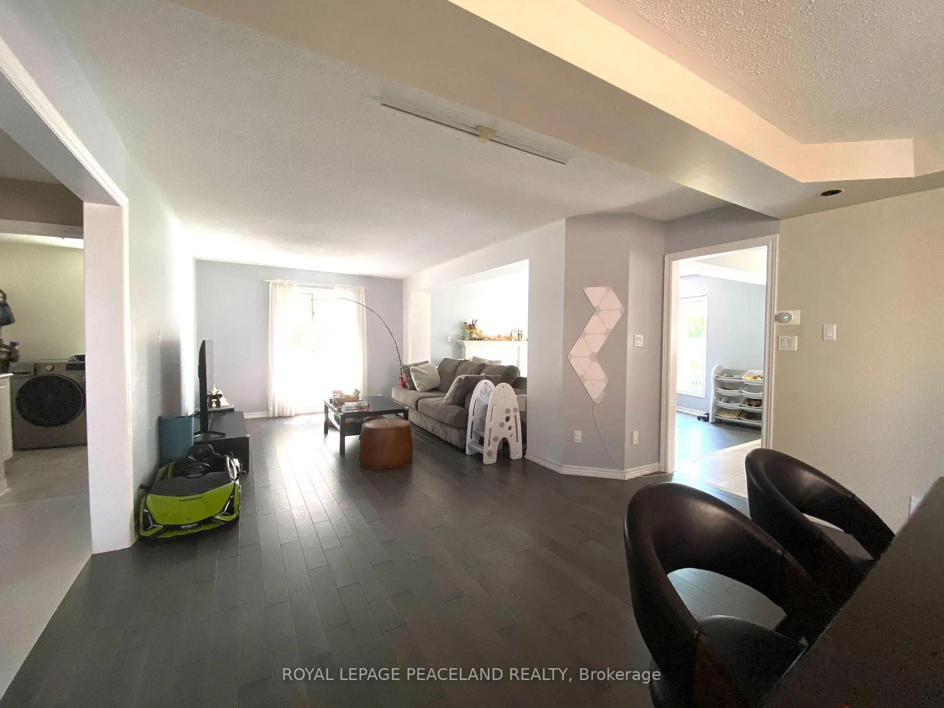 Photo 10 of 107 Quince Crescent, Markham, Rouge River Estates — HOMEH