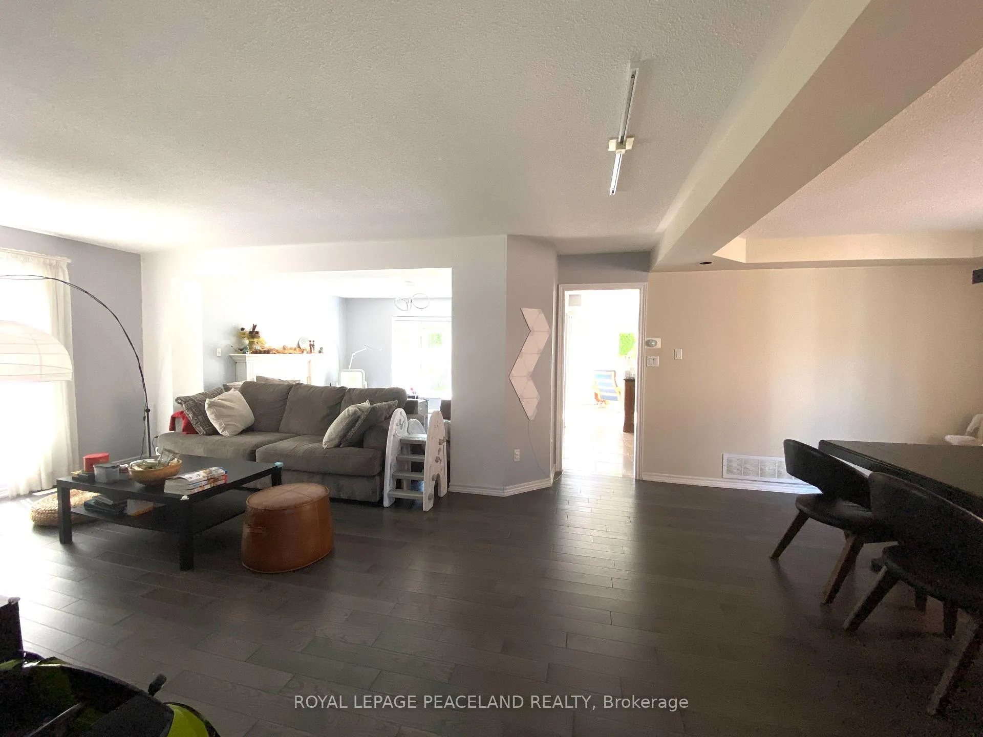Photo 12 of 107 Quince Crescent, Markham, Rouge River Estates — HOMEH