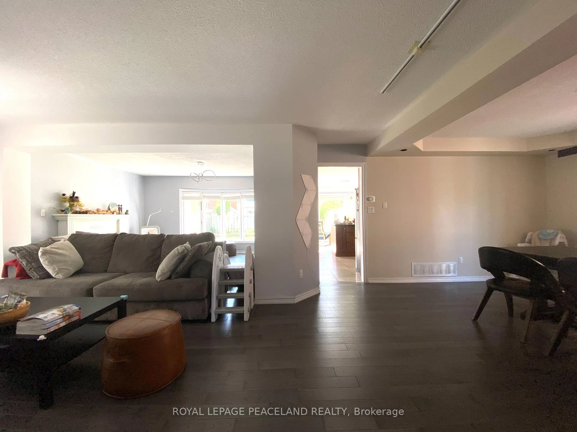 Photo 13 of 107 Quince Crescent, Markham, Rouge River Estates — HOMEH