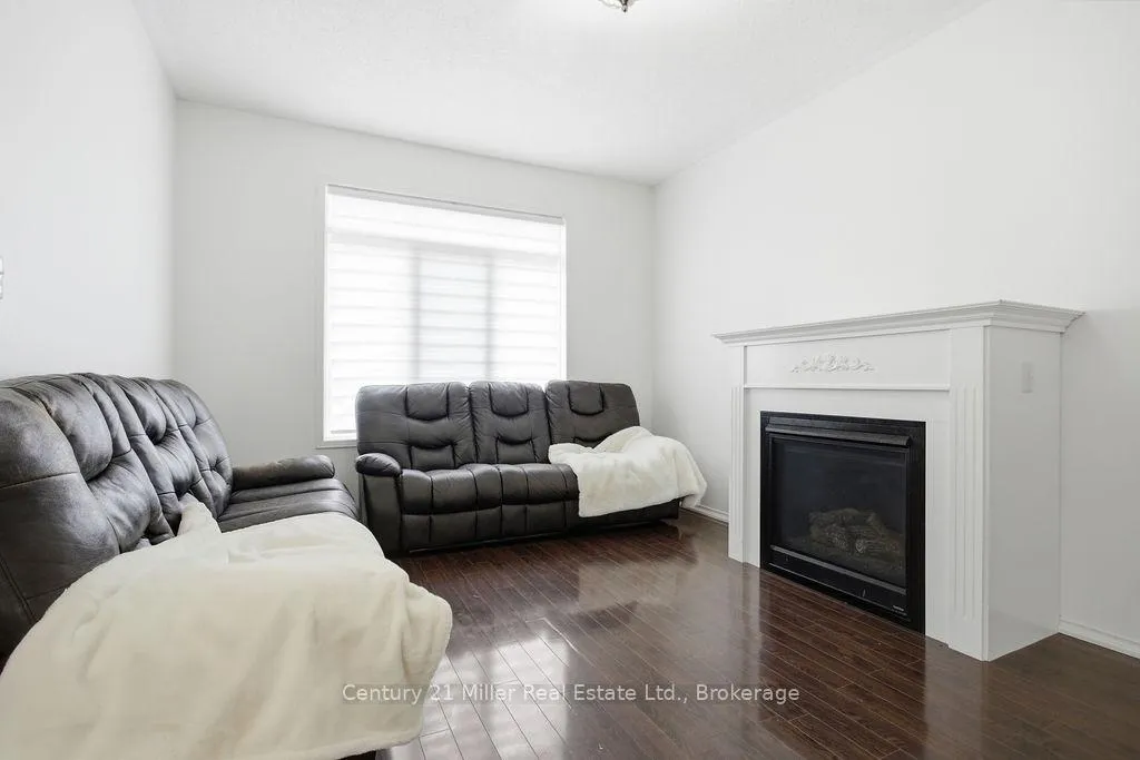 Photo 11 of 4827 Columbus Drive, Burlington, Alton — HOMEH