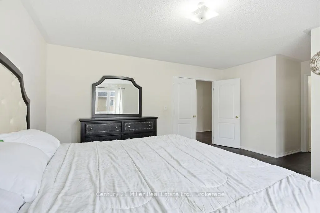 Photo 21 of 4827 Columbus Drive, Burlington, Alton — HOMEH