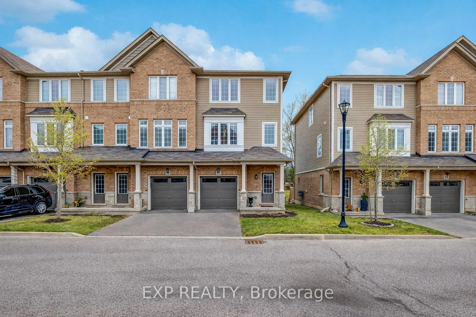 Photo 1 of Unit 17, 122 Dundas Street E, Hamilton, Waterdown — HOMEH