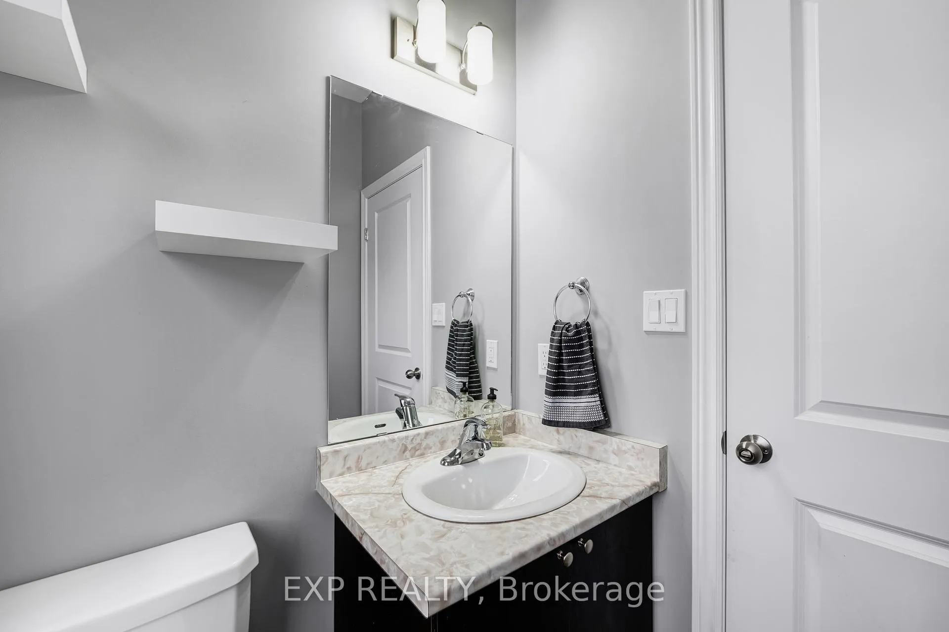 Photo 29 of Unit 17, 122 Dundas Street E, Hamilton, Waterdown — HOMEH