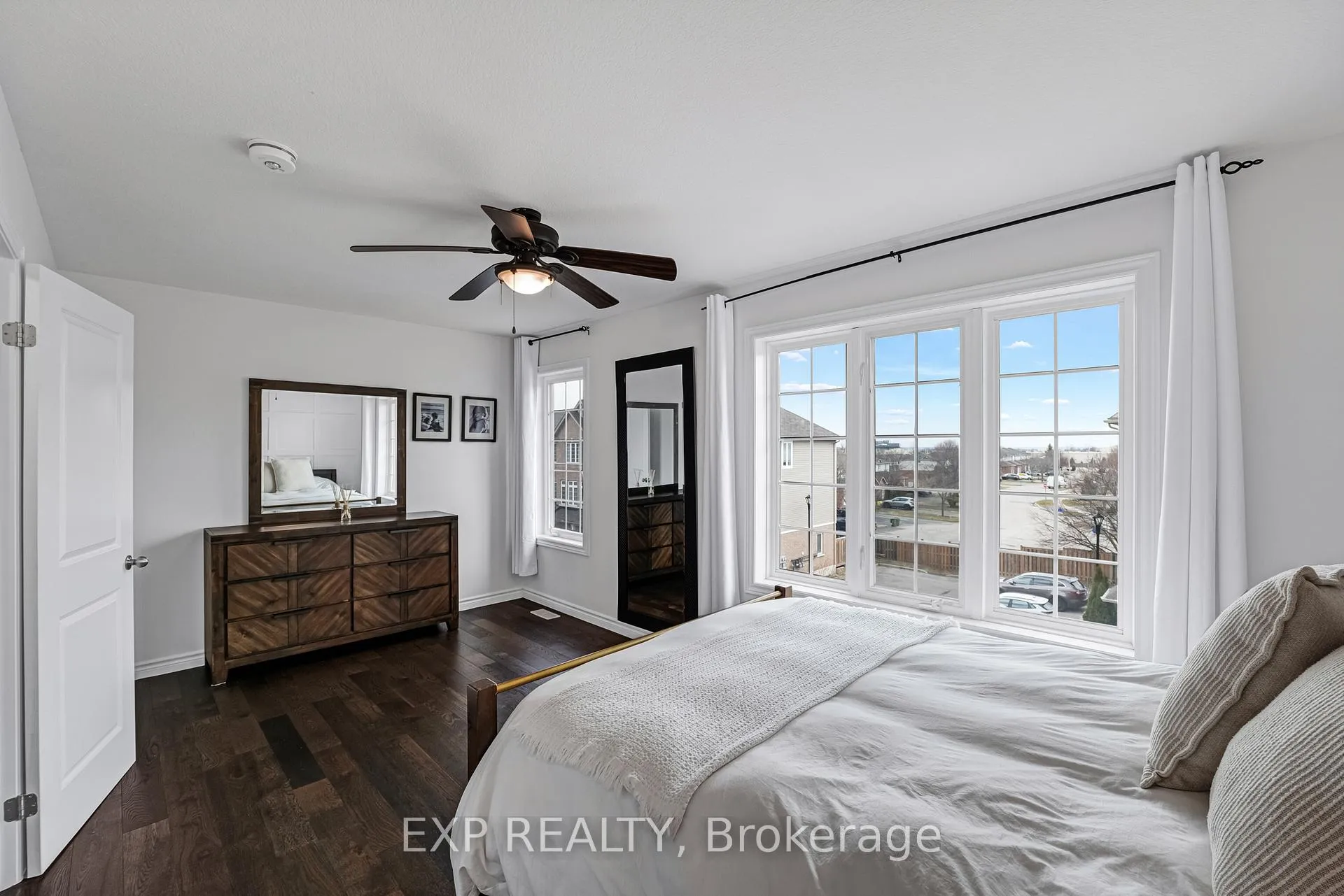 Photo 32 of Unit 17, 122 Dundas Street E, Hamilton, Waterdown — HOMEH