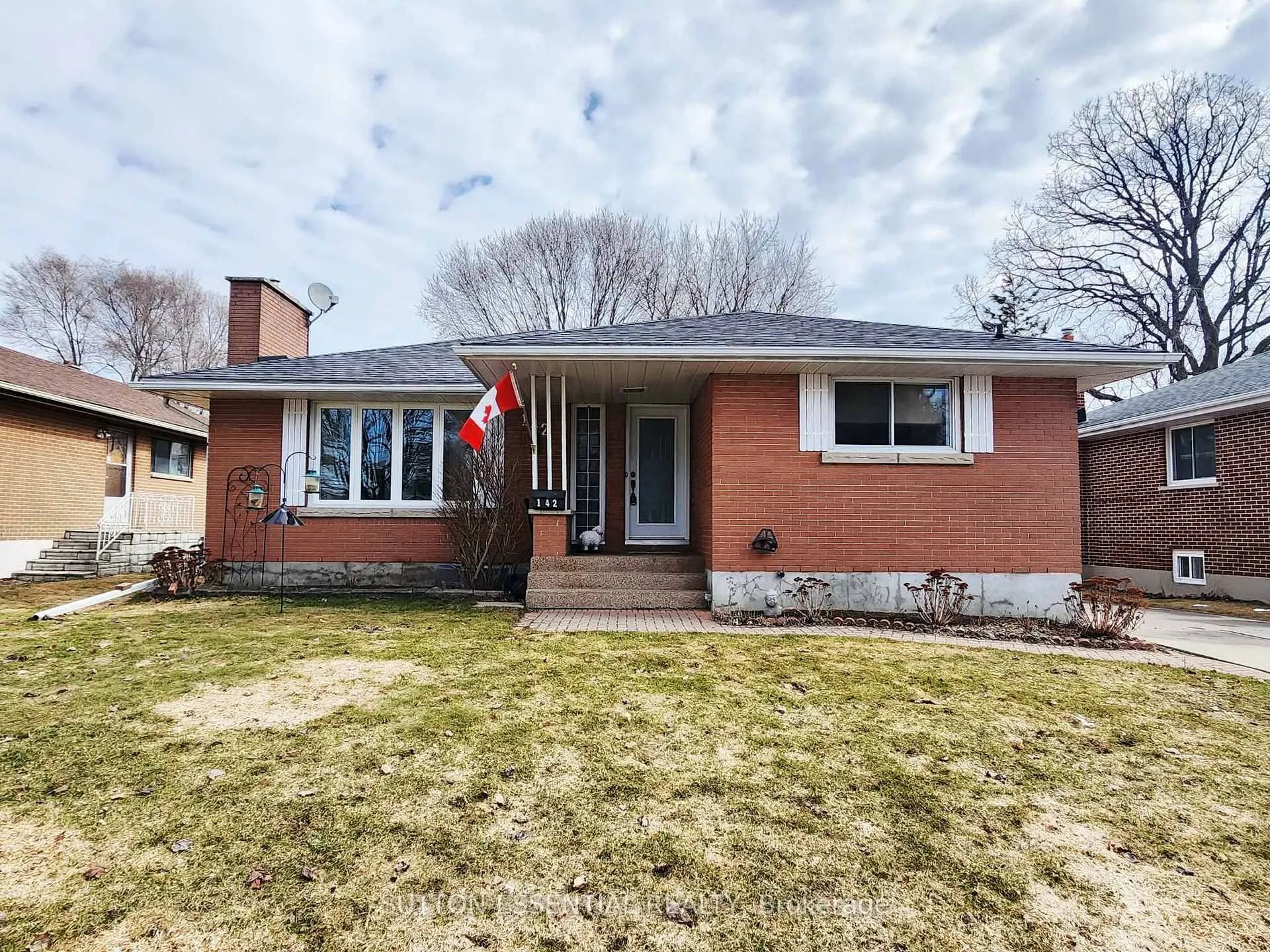Photo 1 of 142 Manor Drive, Brockville — HOMEH