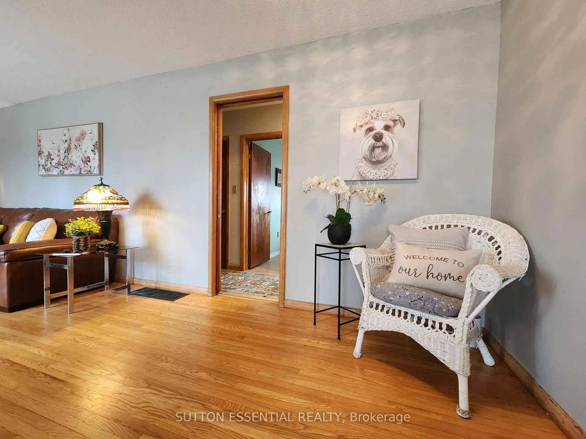 Photo 4 of 142 Manor Drive, Brockville — HOMEH