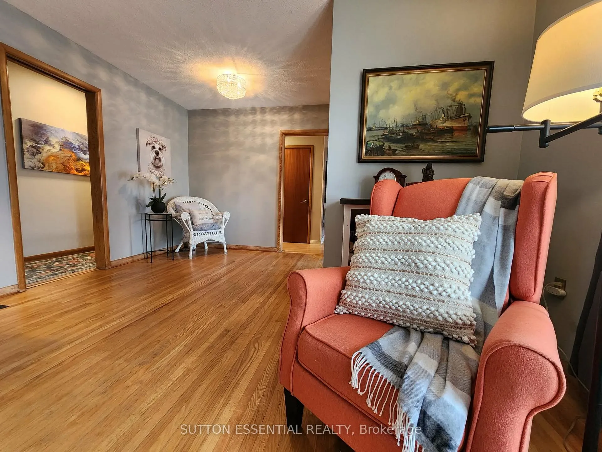 Photo 5 of 142 Manor Drive, Brockville — HOMEH