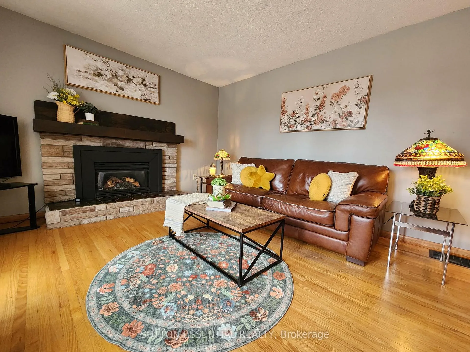 Photo 8 of 142 Manor Drive, Brockville — HOMEH