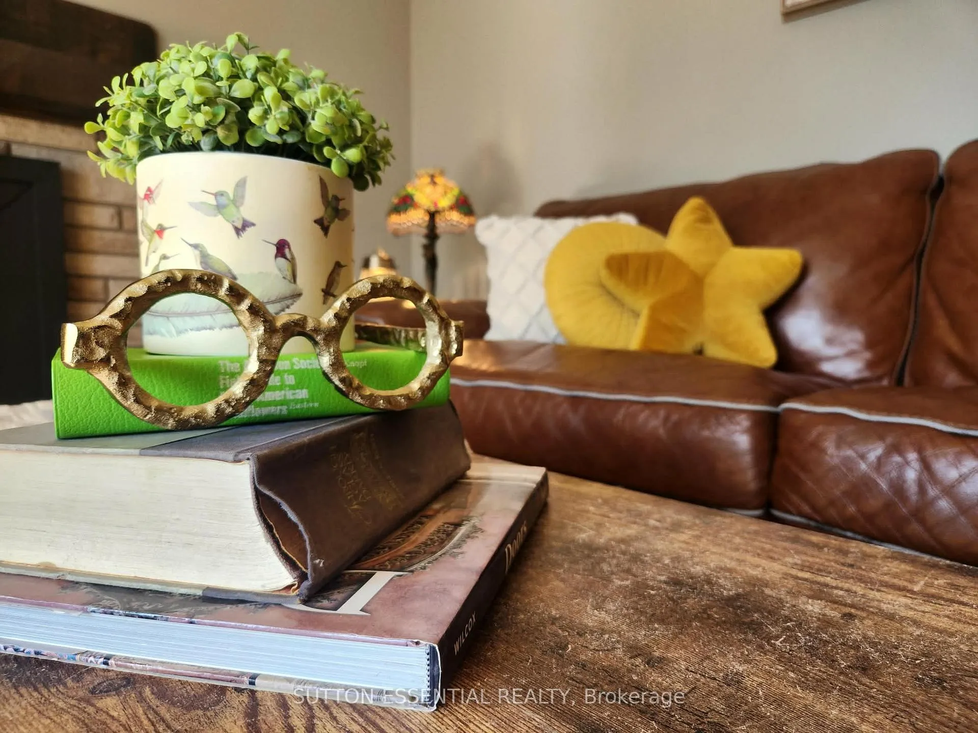 Photo 9 of 142 Manor Drive, Brockville — HOMEH