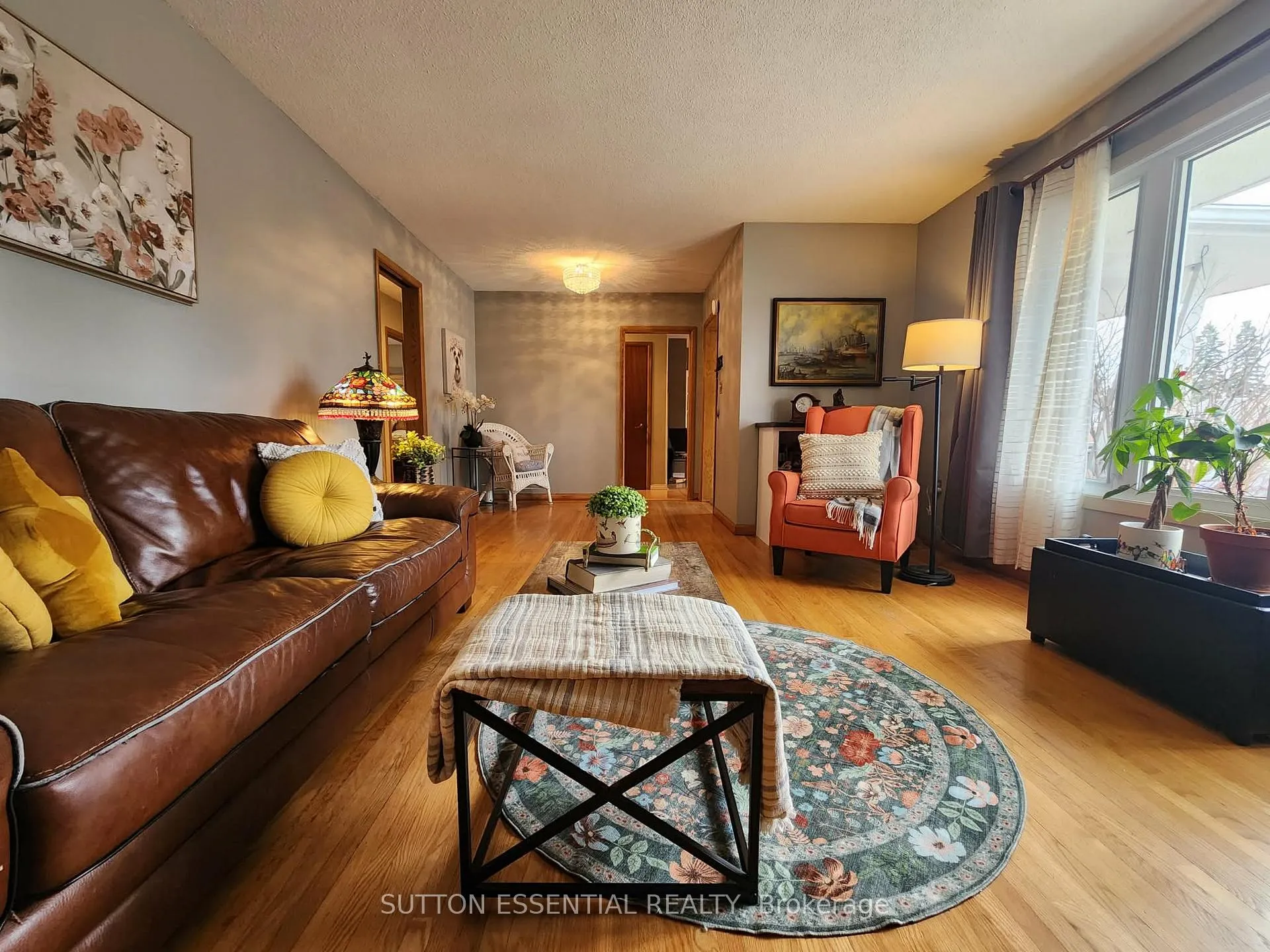 Photo 12 of 142 Manor Drive, Brockville — HOMEH