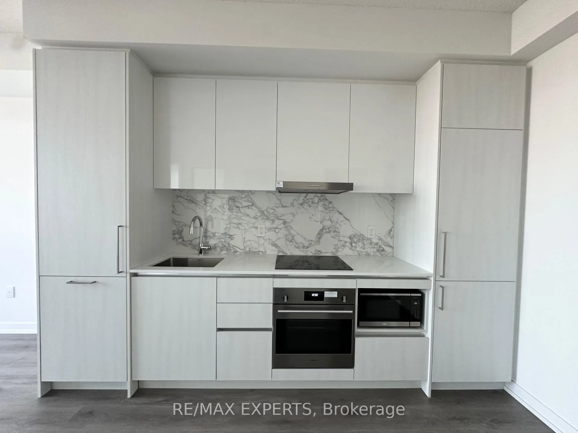 Photo 8 of Unit 1010, 225 Commerce Street, Vaughan, Vaughan Corporate Centre — HOMEH