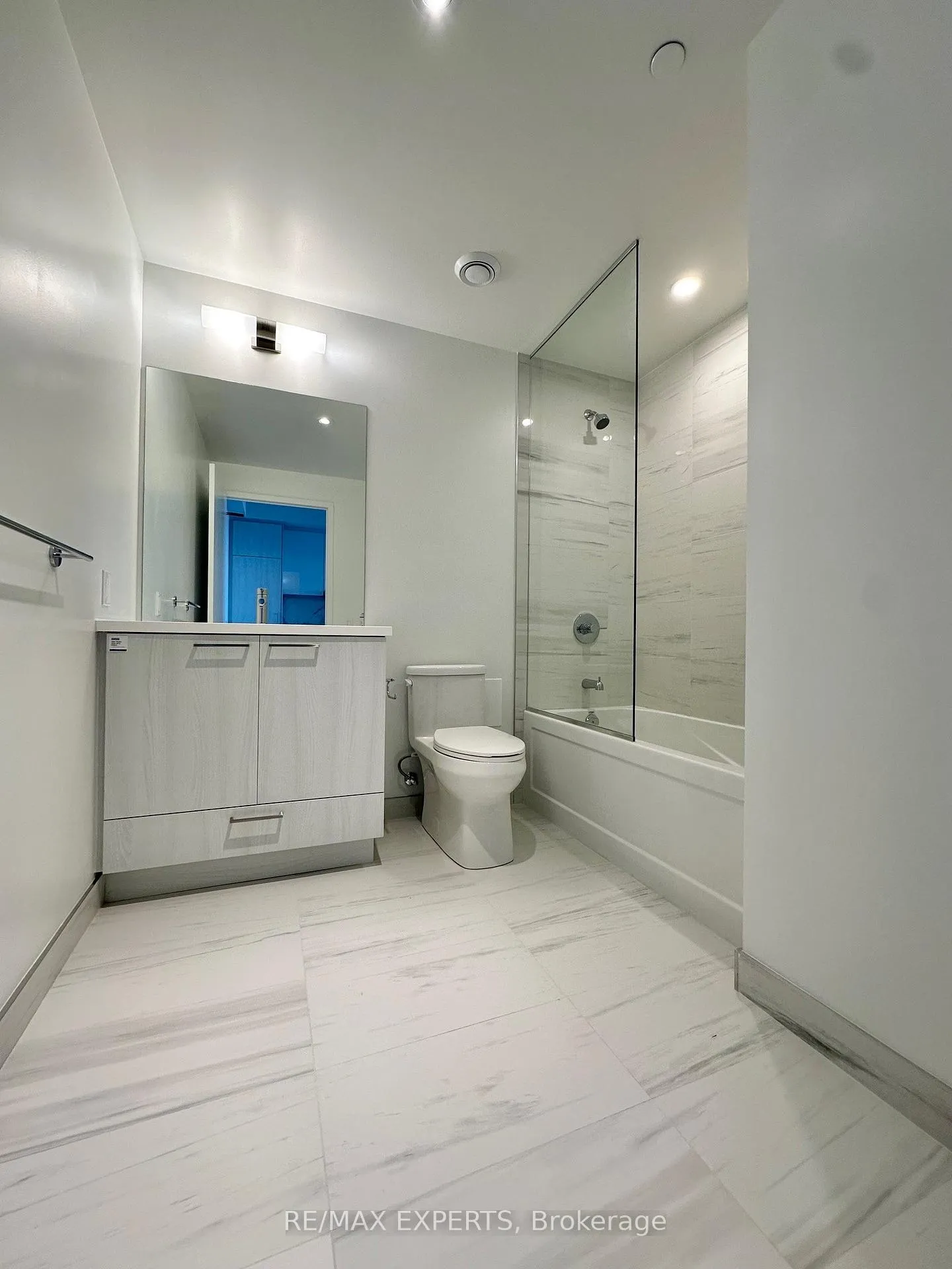 Photo 10 of Unit 1010, 225 Commerce Street, Vaughan, Vaughan Corporate Centre — HOMEH