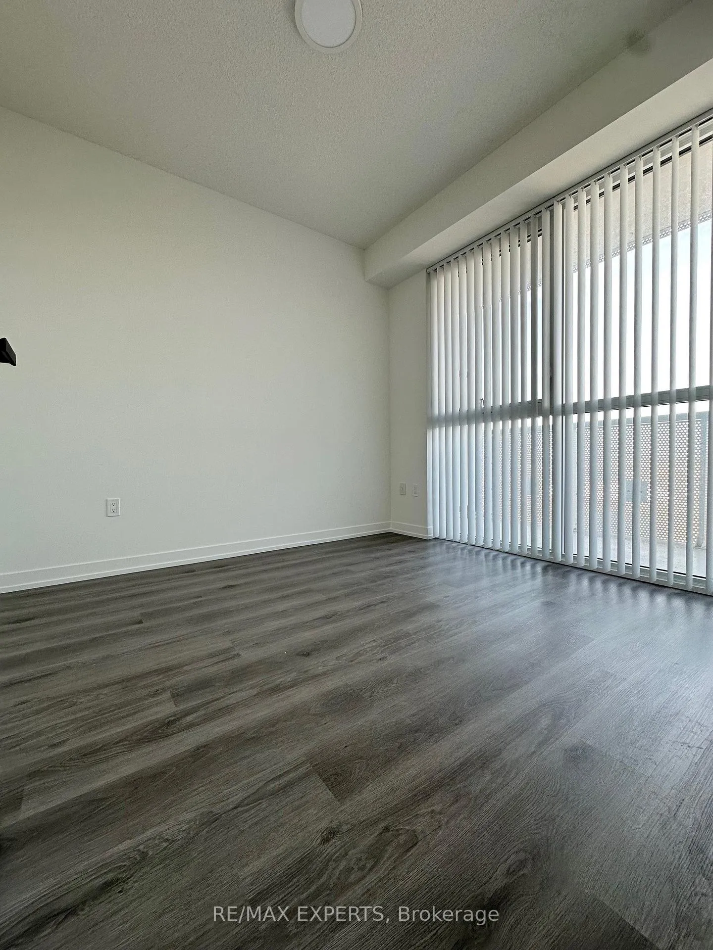 Photo 11 of Unit 1010, 225 Commerce Street, Vaughan, Vaughan Corporate Centre — HOMEH