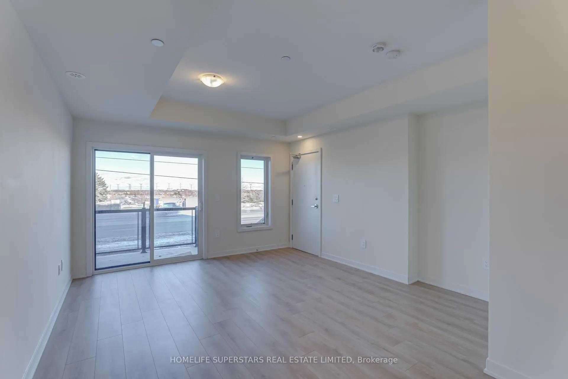 Photo 5 of Unit 313, 1695 Dersan Street, Pickering, Duffin Heights — HOMEH