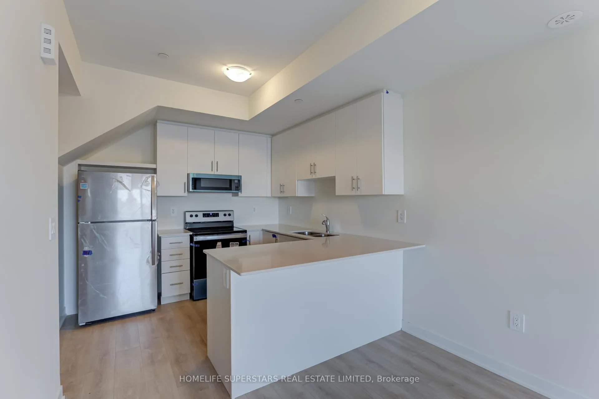 Photo 6 of Unit 313, 1695 Dersan Street, Pickering, Duffin Heights — HOMEH