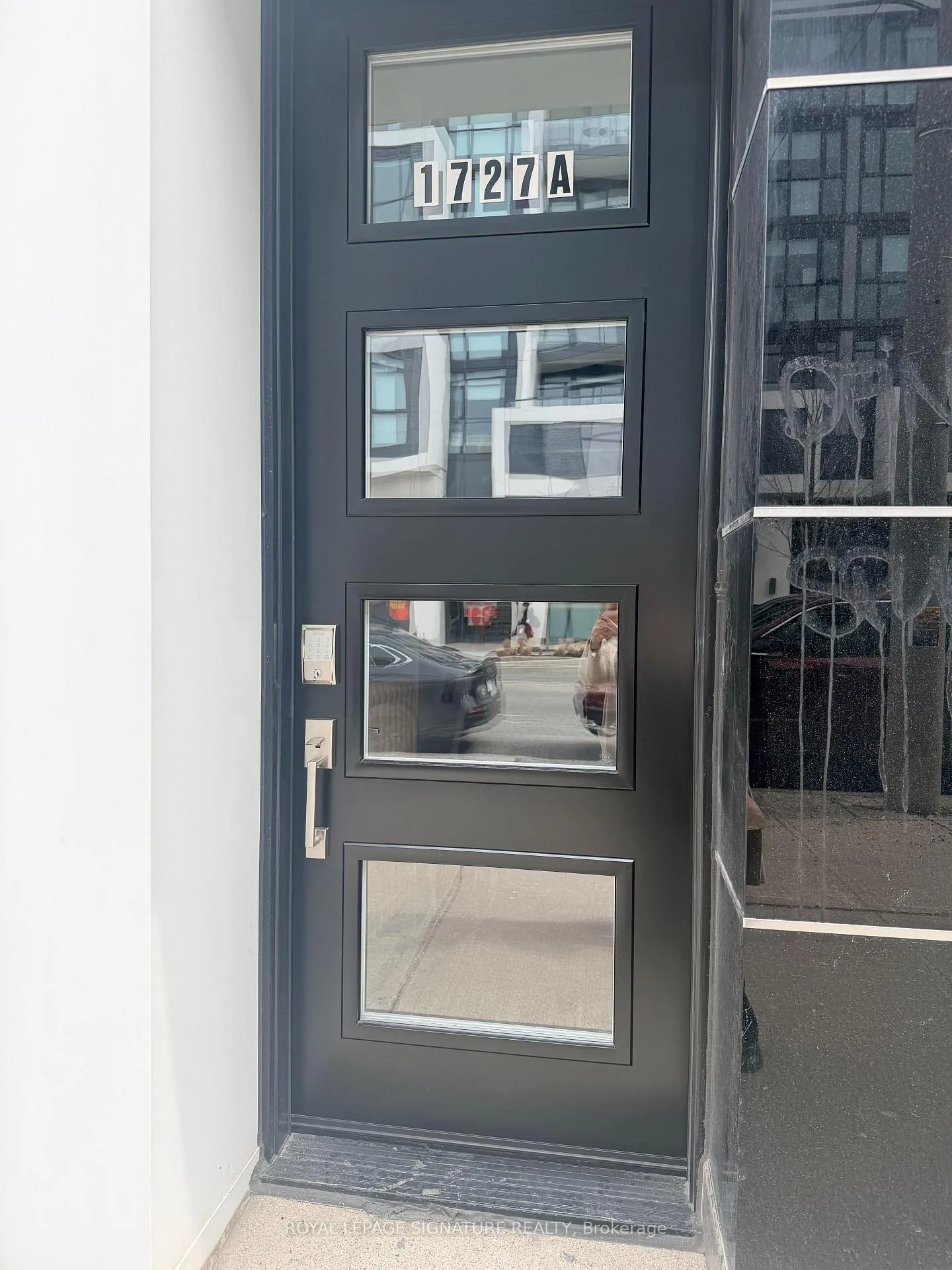 Photo 2 of Unit 2, 1727A Bayview Avenue, Toronto, Leaside — HOMEH
