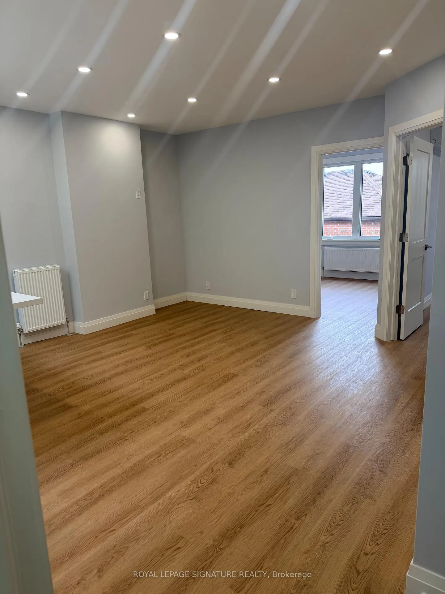 Photo 3 of Unit 2, 1727A Bayview Avenue, Toronto, Leaside — HOMEH