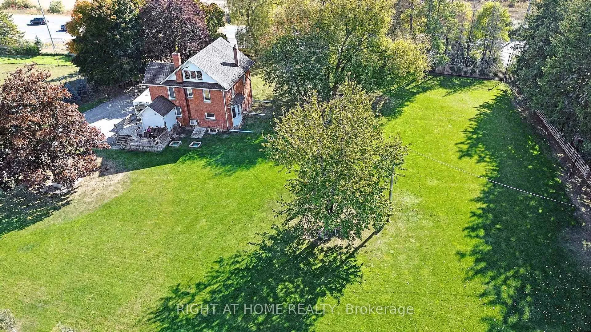Photo 19 of 680 Winchester Road W, Whitby, Rural Whitby — HOMEH