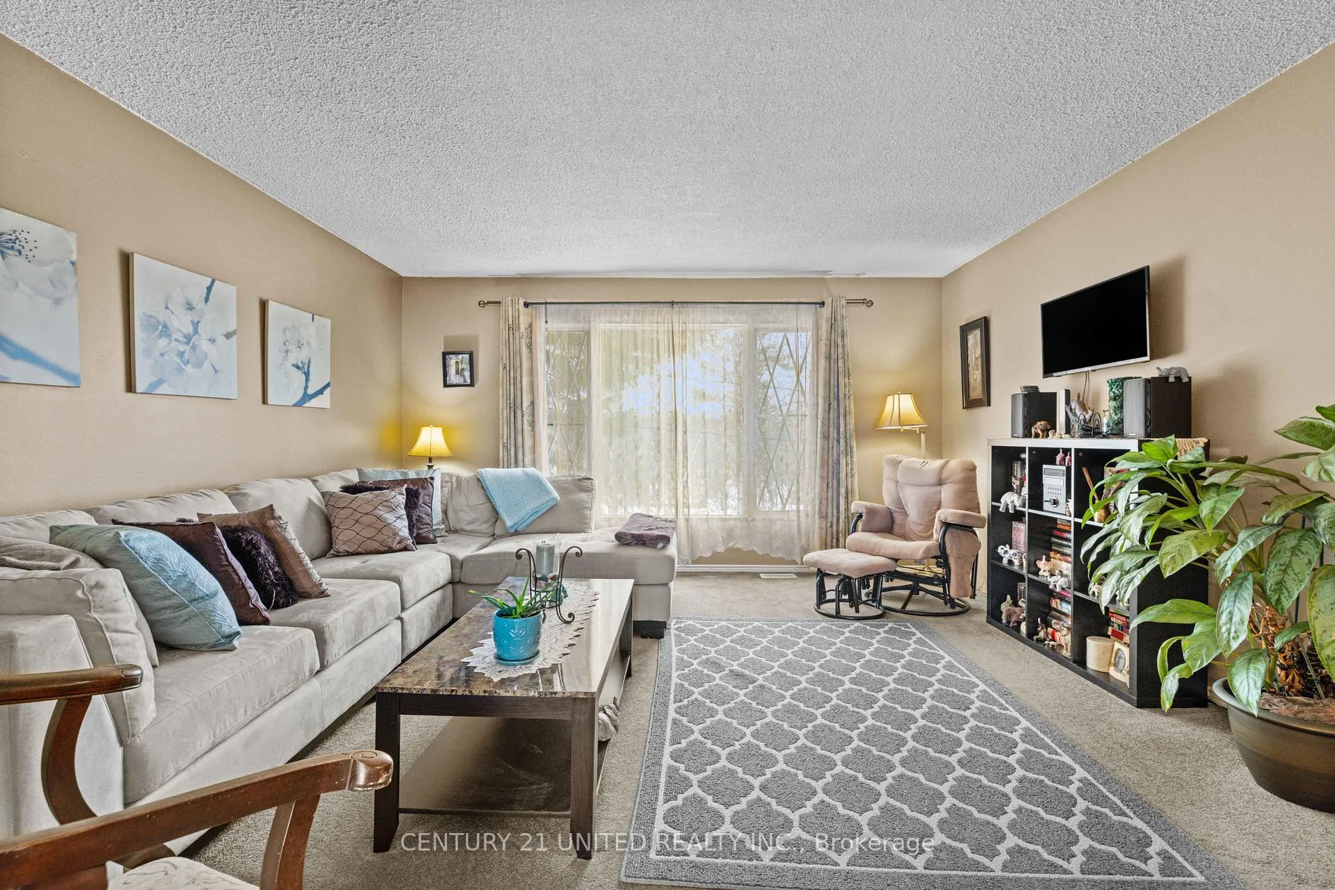 Photo 2 of 70 McFadden Road, North Kawartha — HOMEH