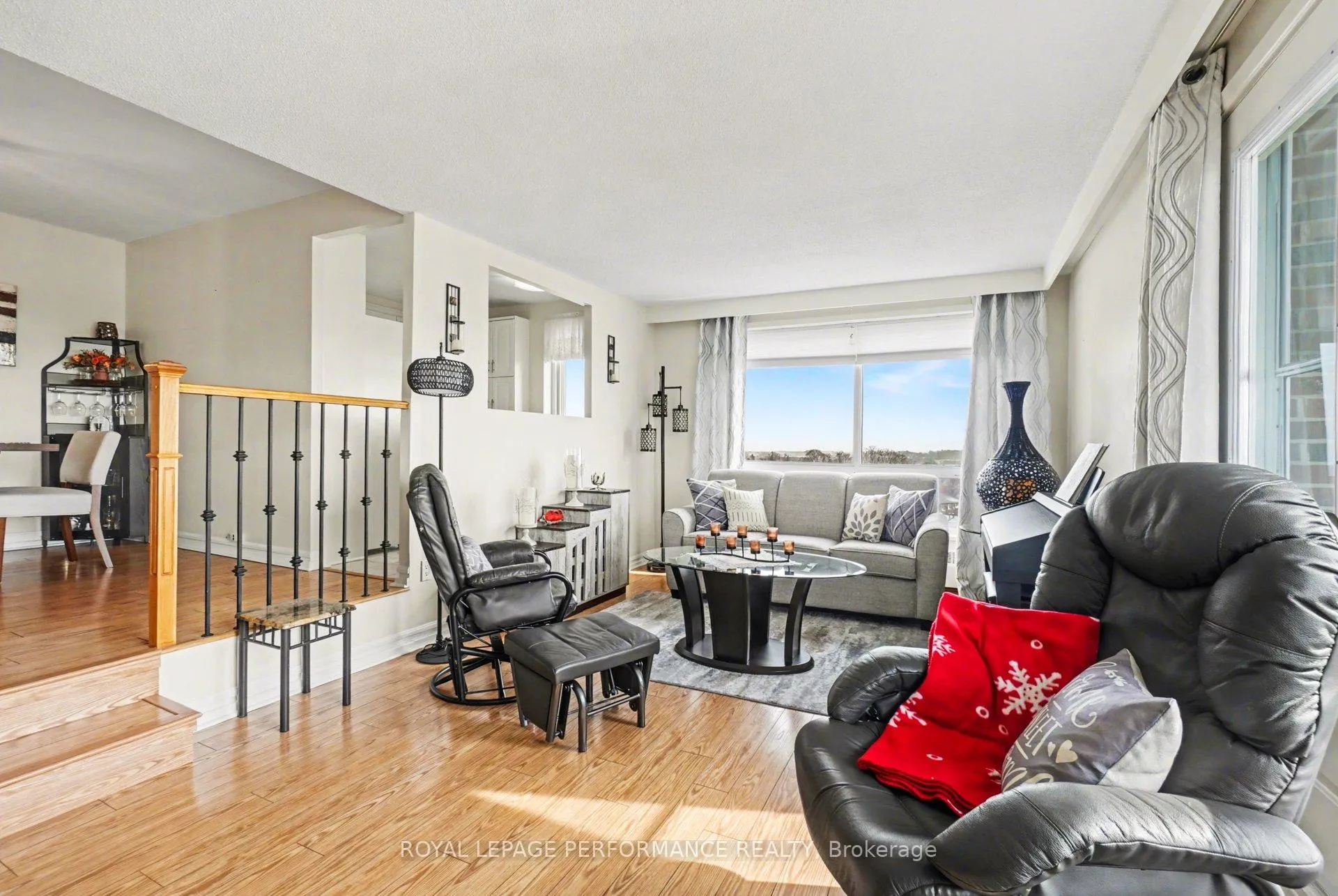 Photo 4 of Unit 715, 915 Elmsmere Road, Ottawa, Beacon Hill South — HOMEH