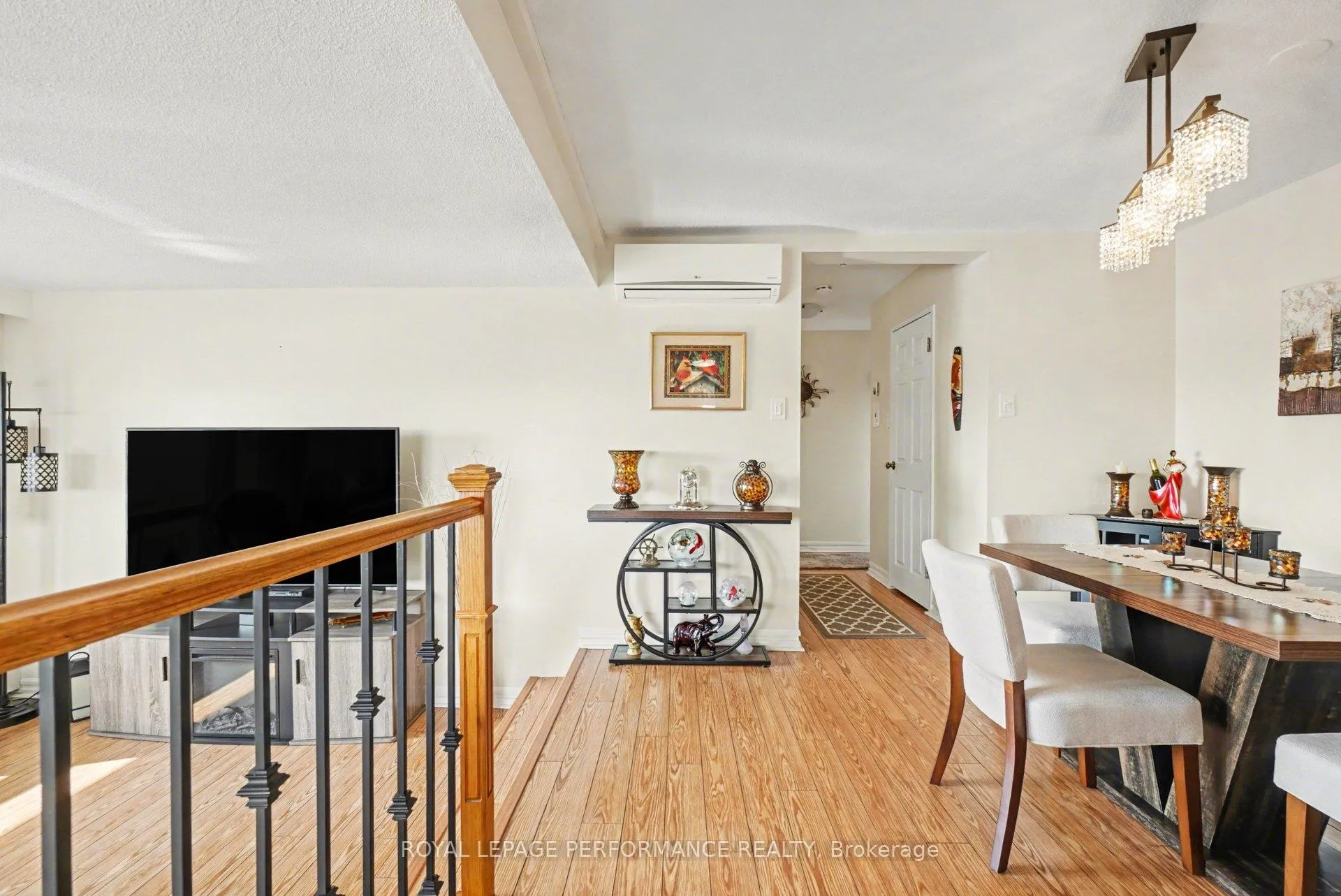 Photo 11 of Unit 715, 915 Elmsmere Road, Ottawa, Beacon Hill South — HOMEH