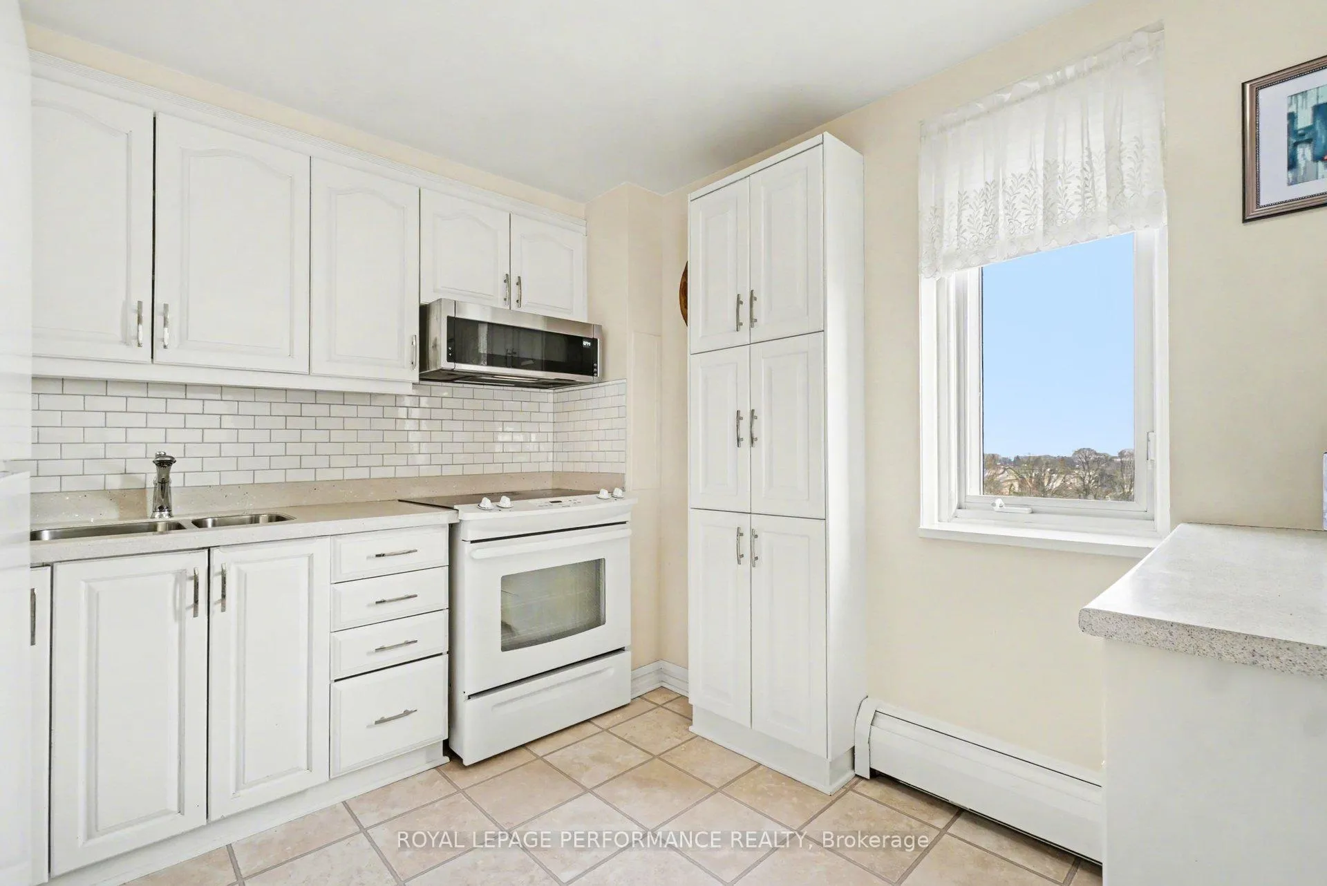 Photo 16 of Unit 715, 915 Elmsmere Road, Ottawa, Beacon Hill South — HOMEH