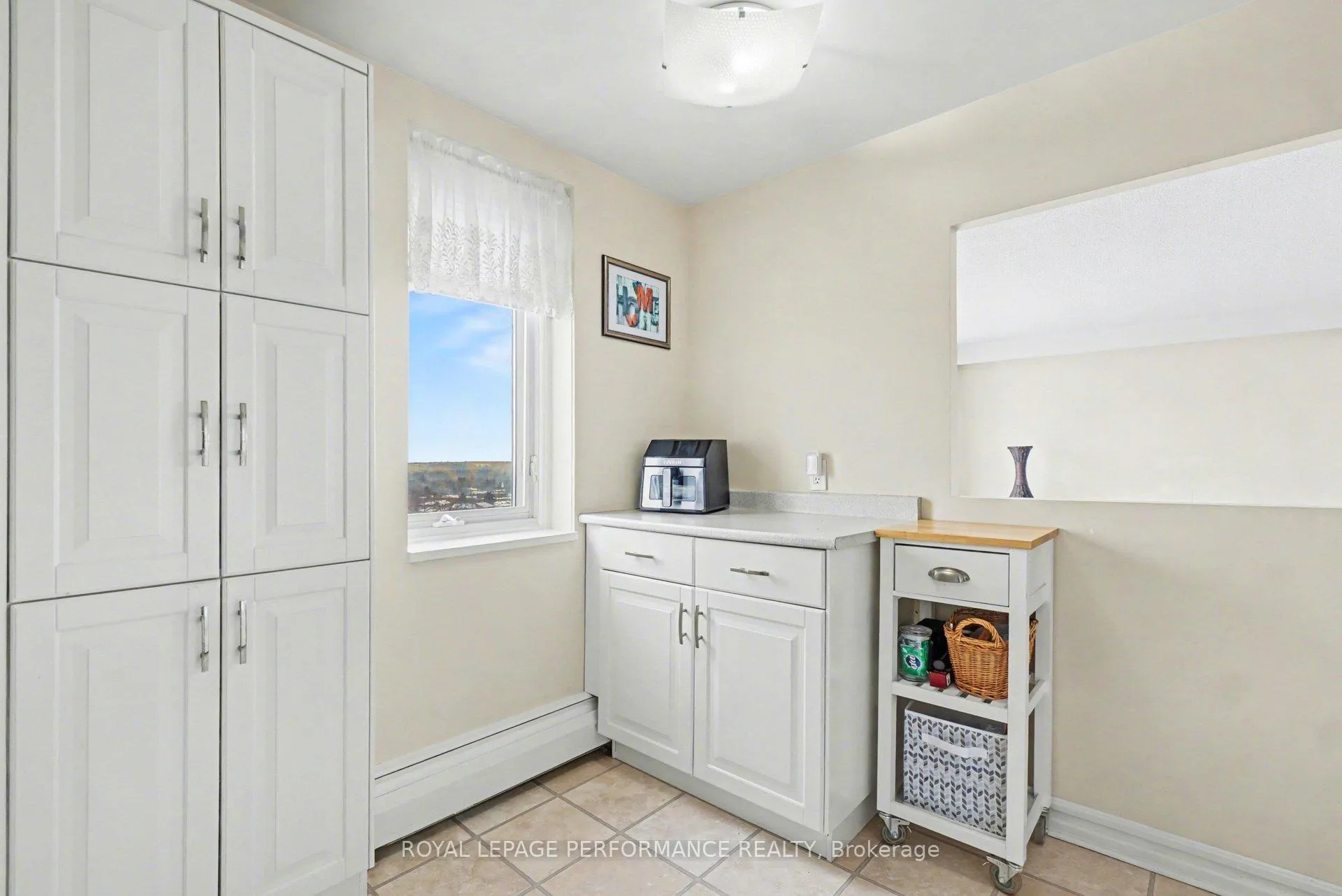 Photo 17 of Unit 715, 915 Elmsmere Road, Ottawa, Beacon Hill South — HOMEH