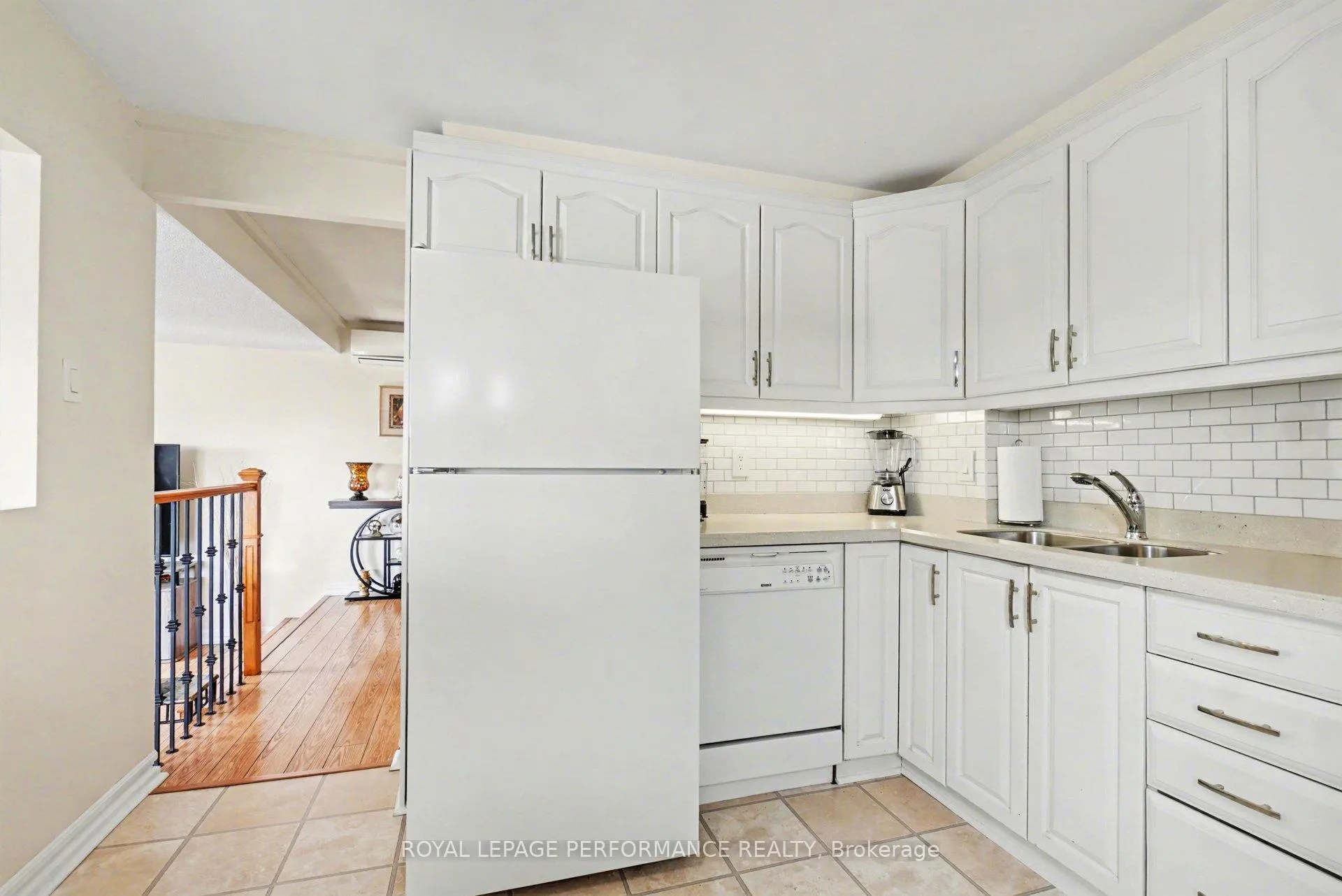 Photo 19 of Unit 715, 915 Elmsmere Road, Ottawa, Beacon Hill South — HOMEH