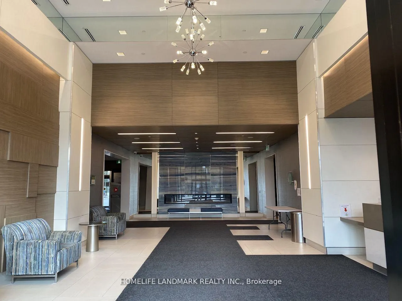 Photo 3 of Unit 811, 15 Water Walk Drive, Markham, Unionville — HOMEH